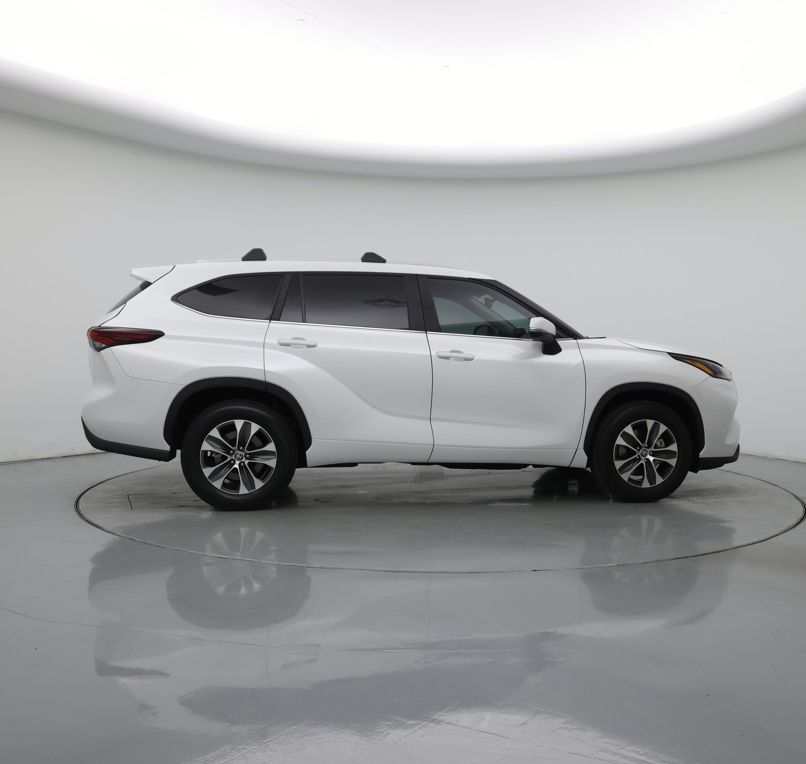 Thumbnail: 2025 Toyota Highlander - 7