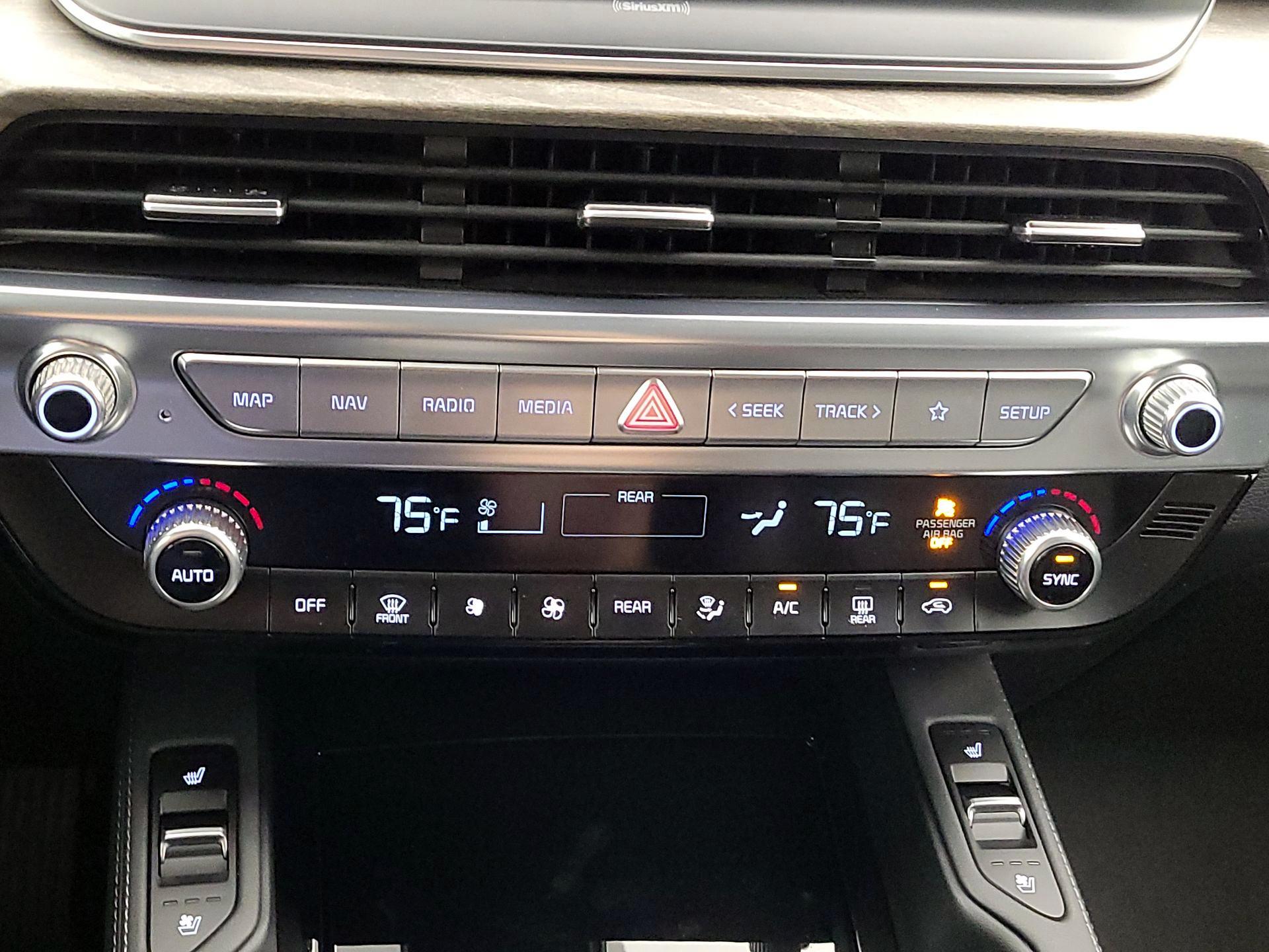 Thumbnail: 2021 Kia Telluride - 16