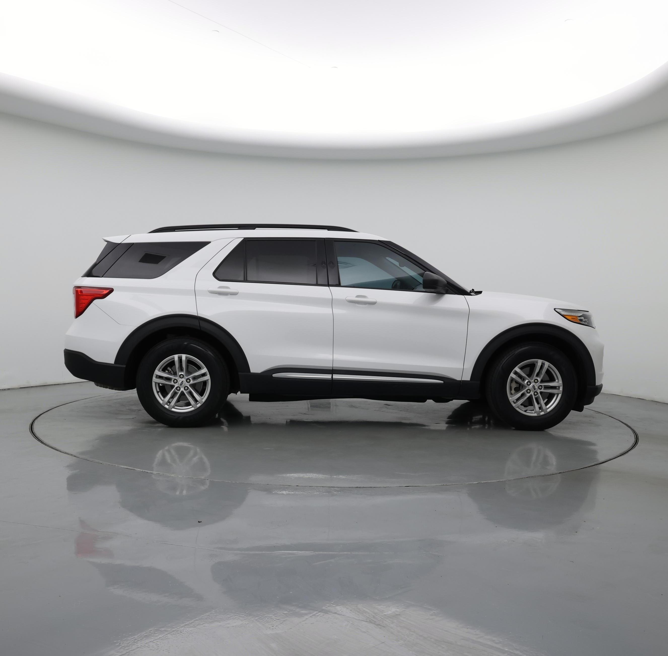 Thumbnail: 2023 Ford Explorer - 7