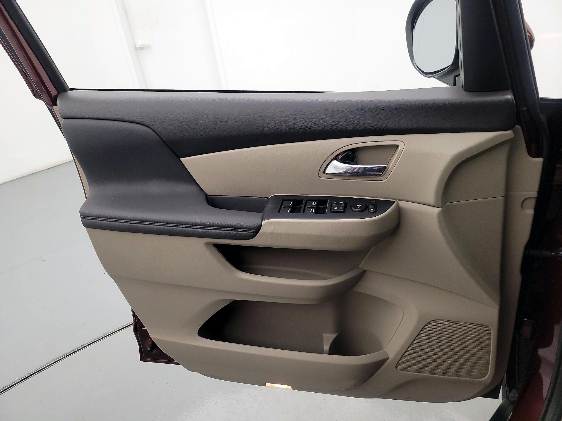 Thumbnail: 2016 Honda Odyssey - 12