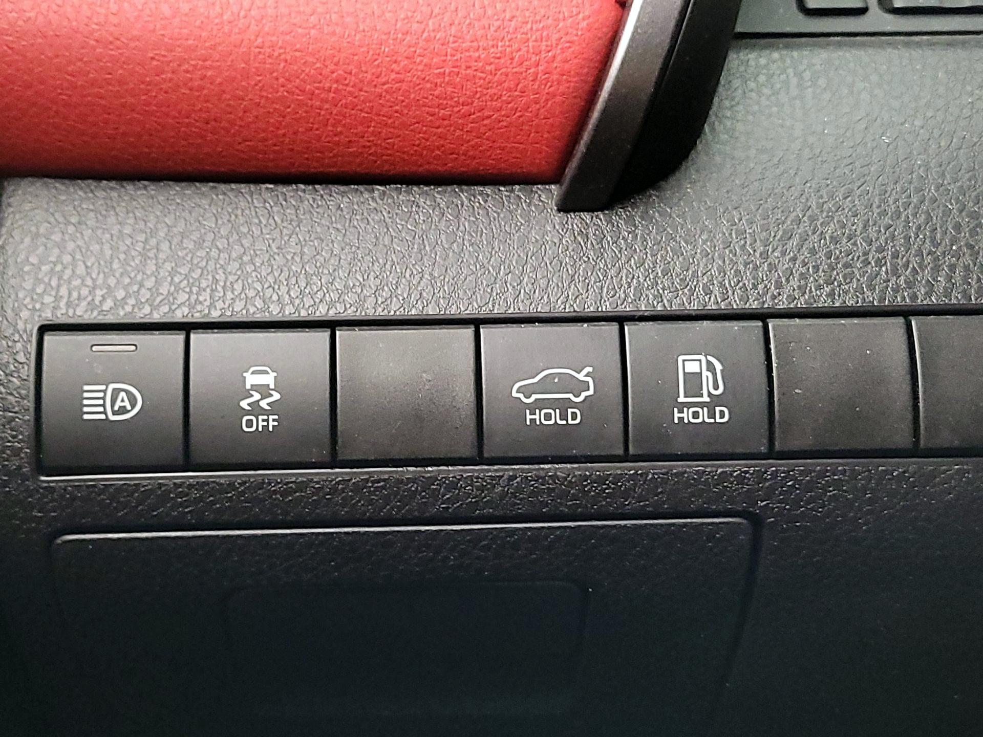 Thumbnail: 2019 Toyota Camry - 13