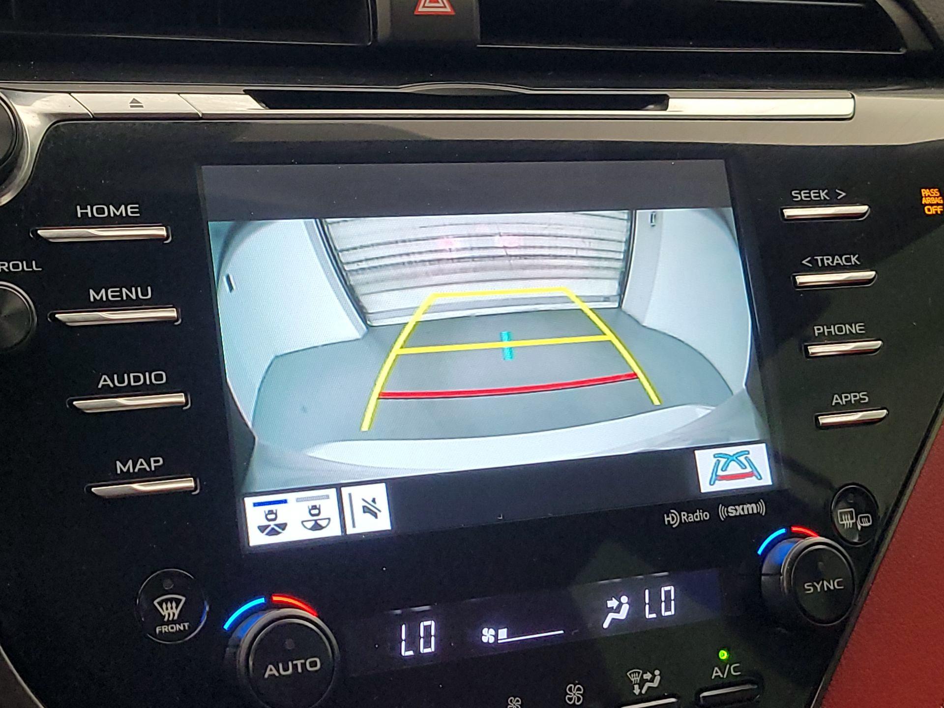 Thumbnail: 2019 Toyota Camry - 14