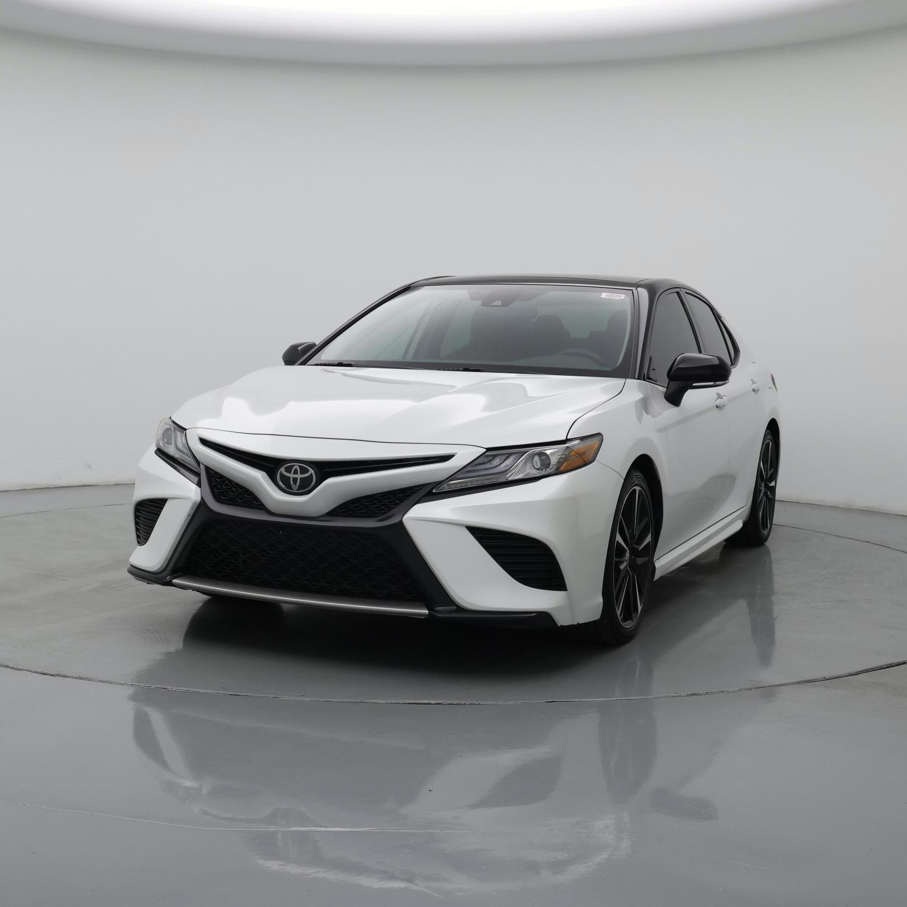 Thumbnail: 2019 Toyota Camry - 4