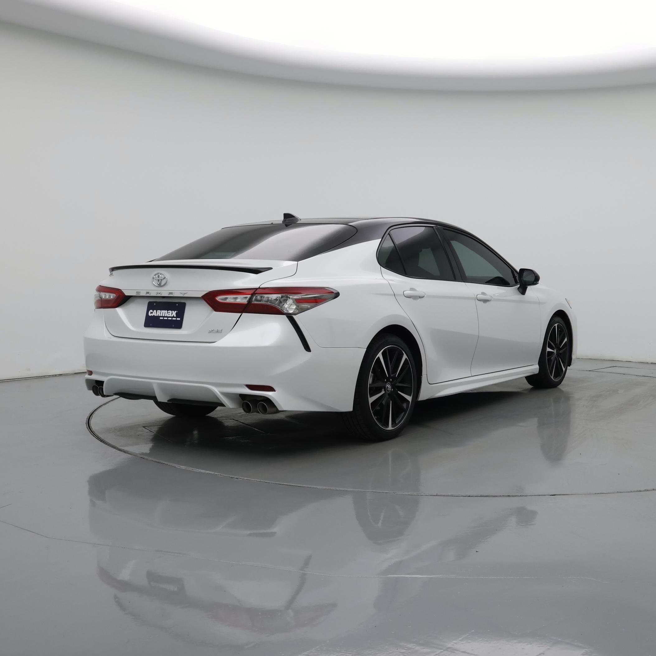 Thumbnail: 2019 Toyota Camry - 8