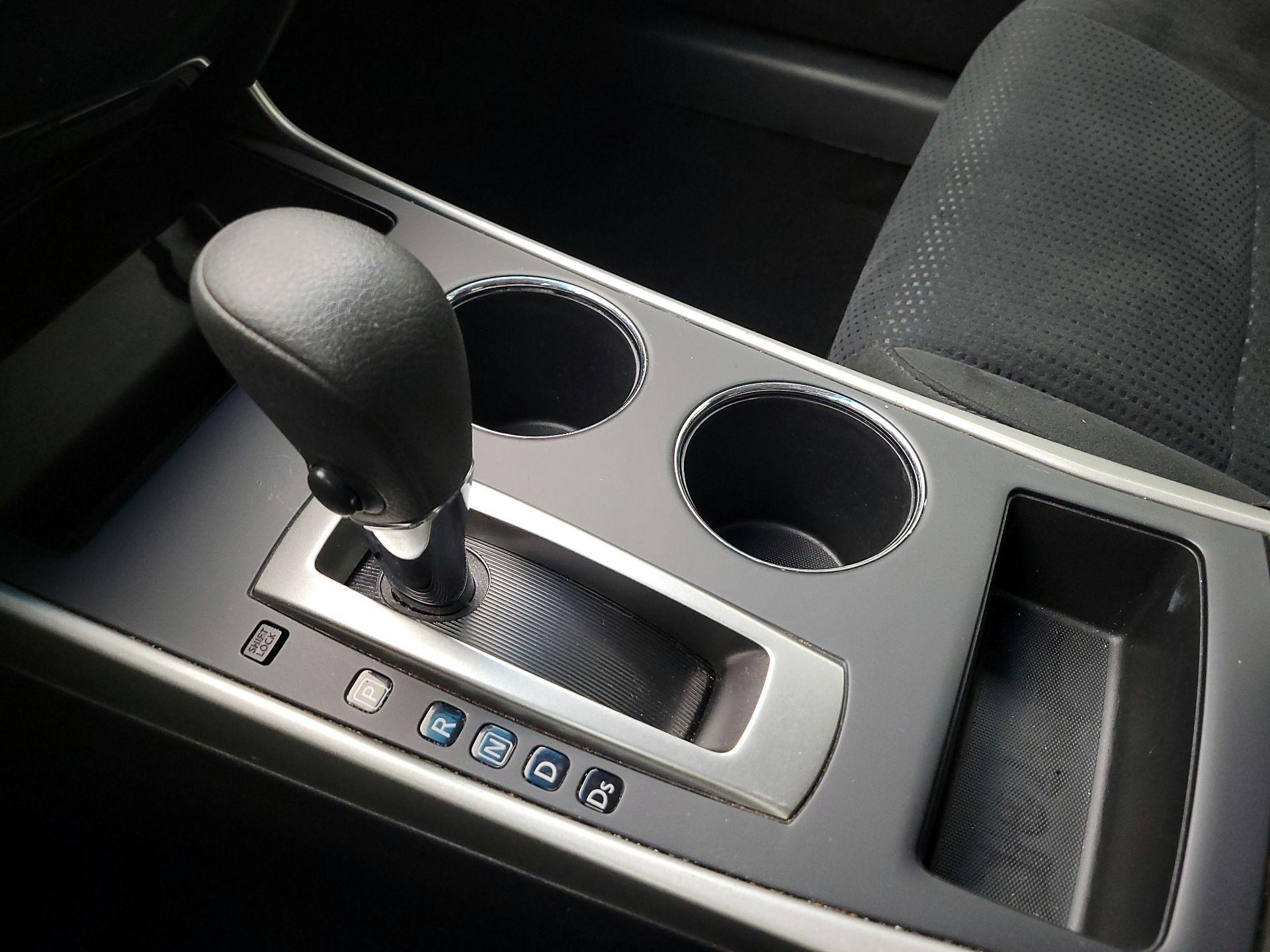 Thumbnail: 2015 Nissan Altima - 16