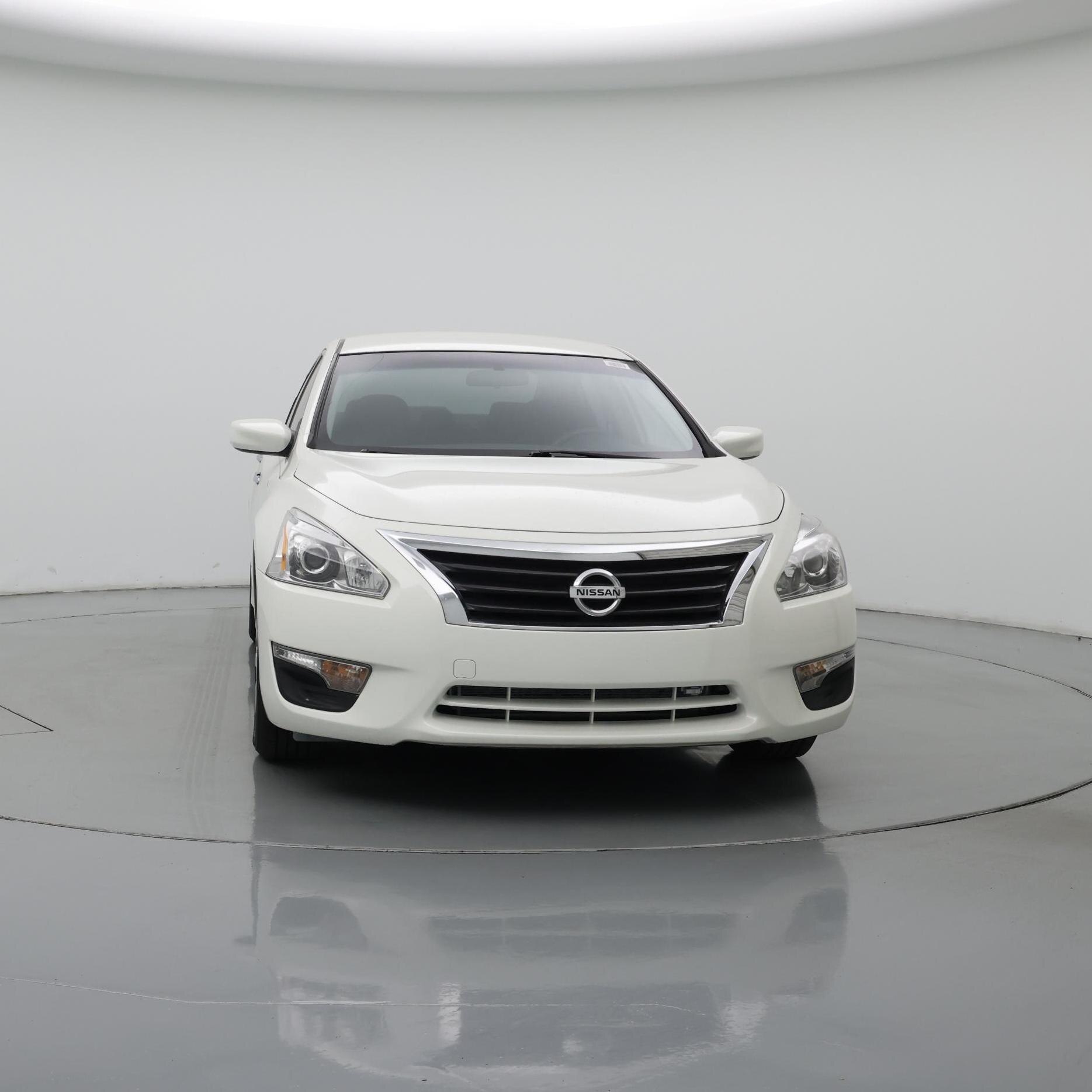 Thumbnail: 2015 Nissan Altima - 5