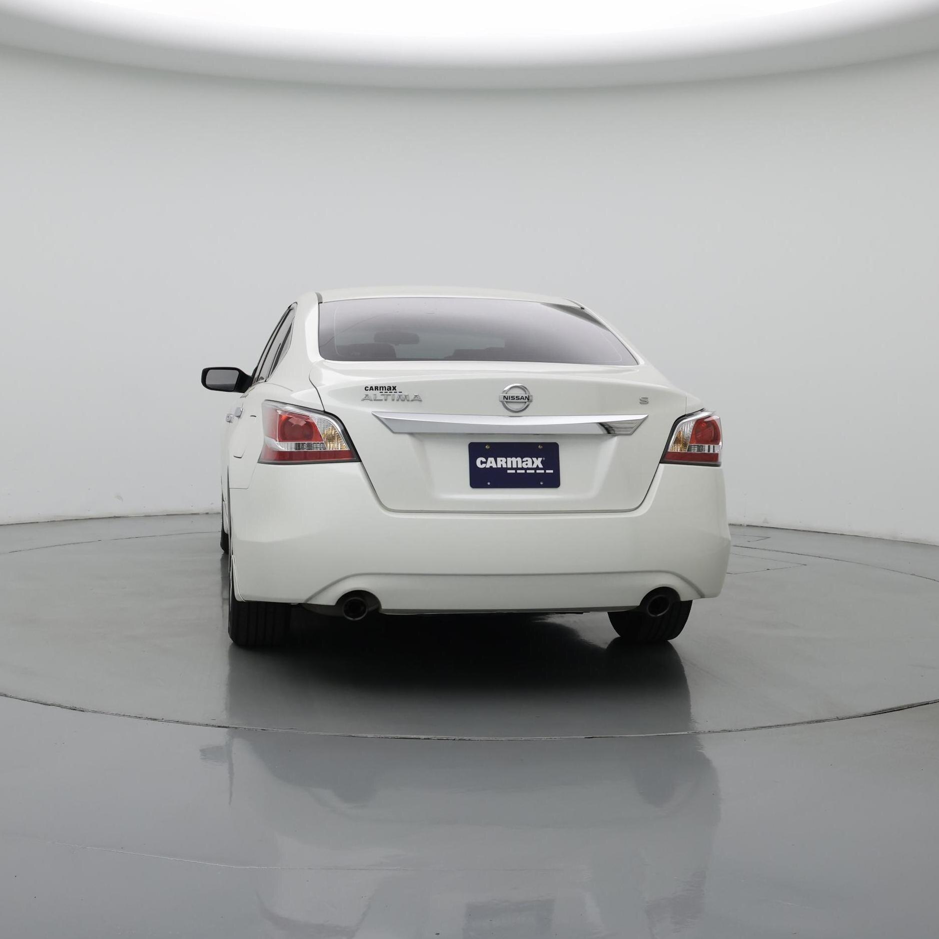 Thumbnail: 2015 Nissan Altima - 6