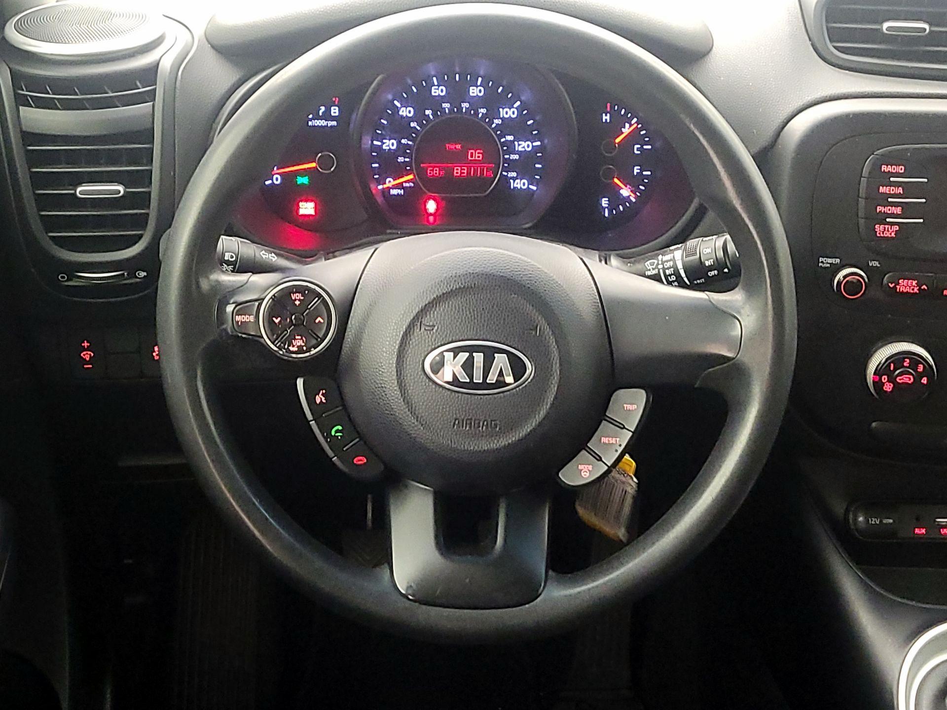 Thumbnail: 2015 Kia Soul - 10