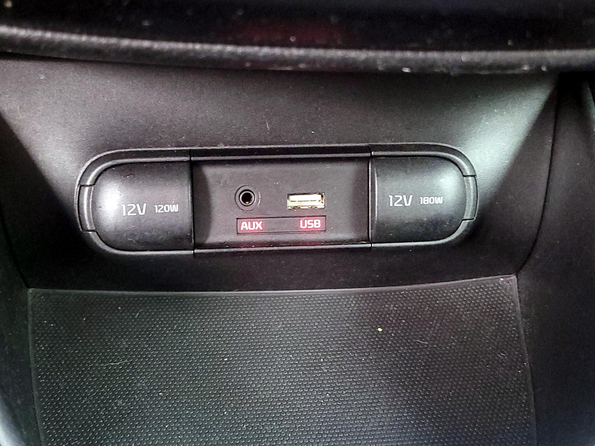 Thumbnail: 2015 Kia Soul - 17