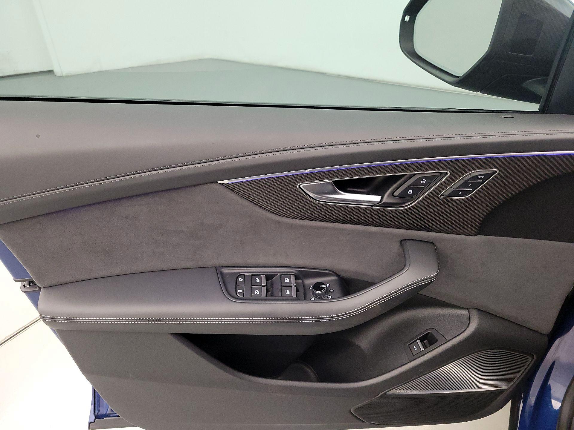 Thumbnail: 2024 Audi SQ8 - 12