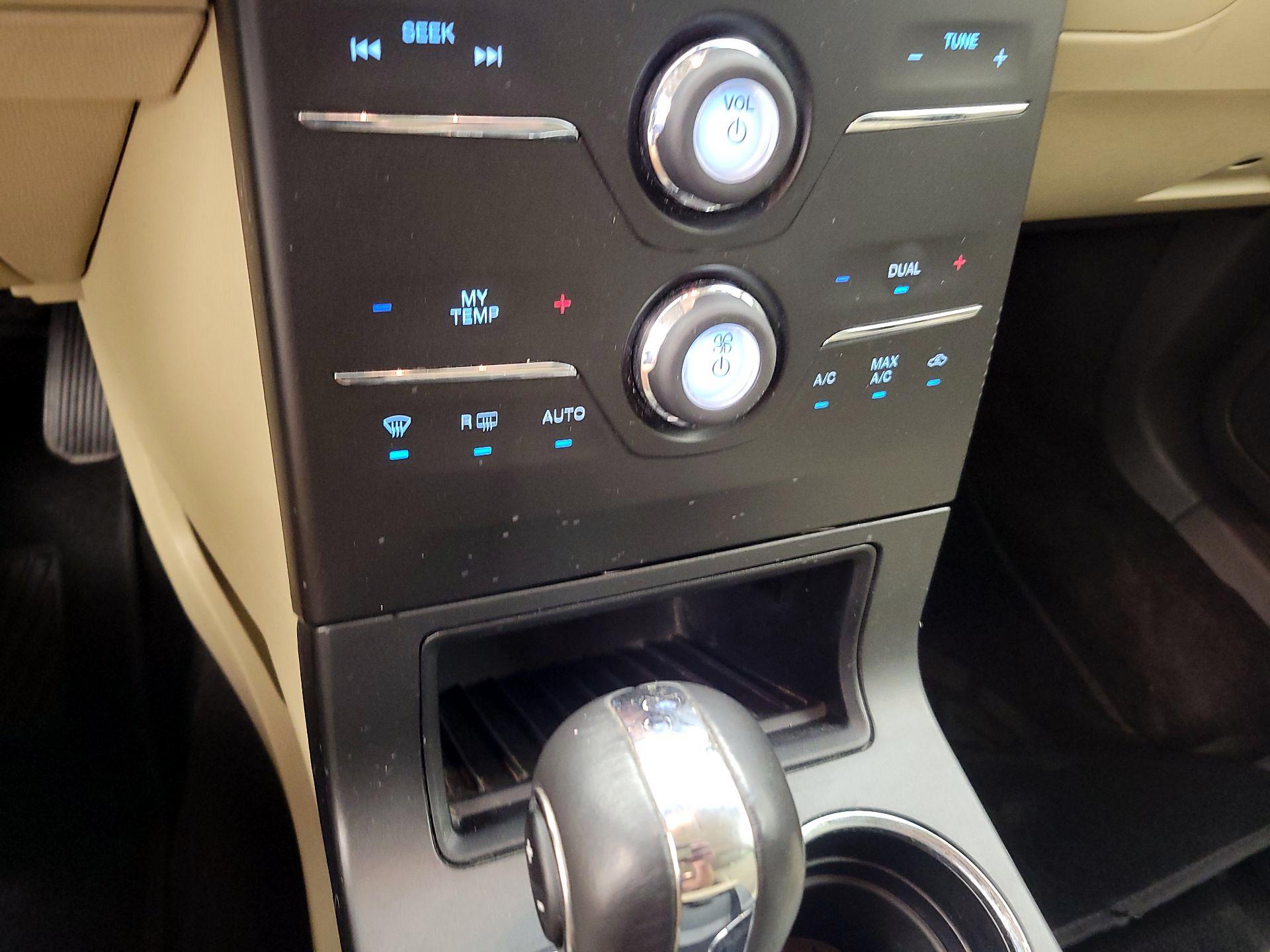 Thumbnail: 2014 Ford Flex - 14