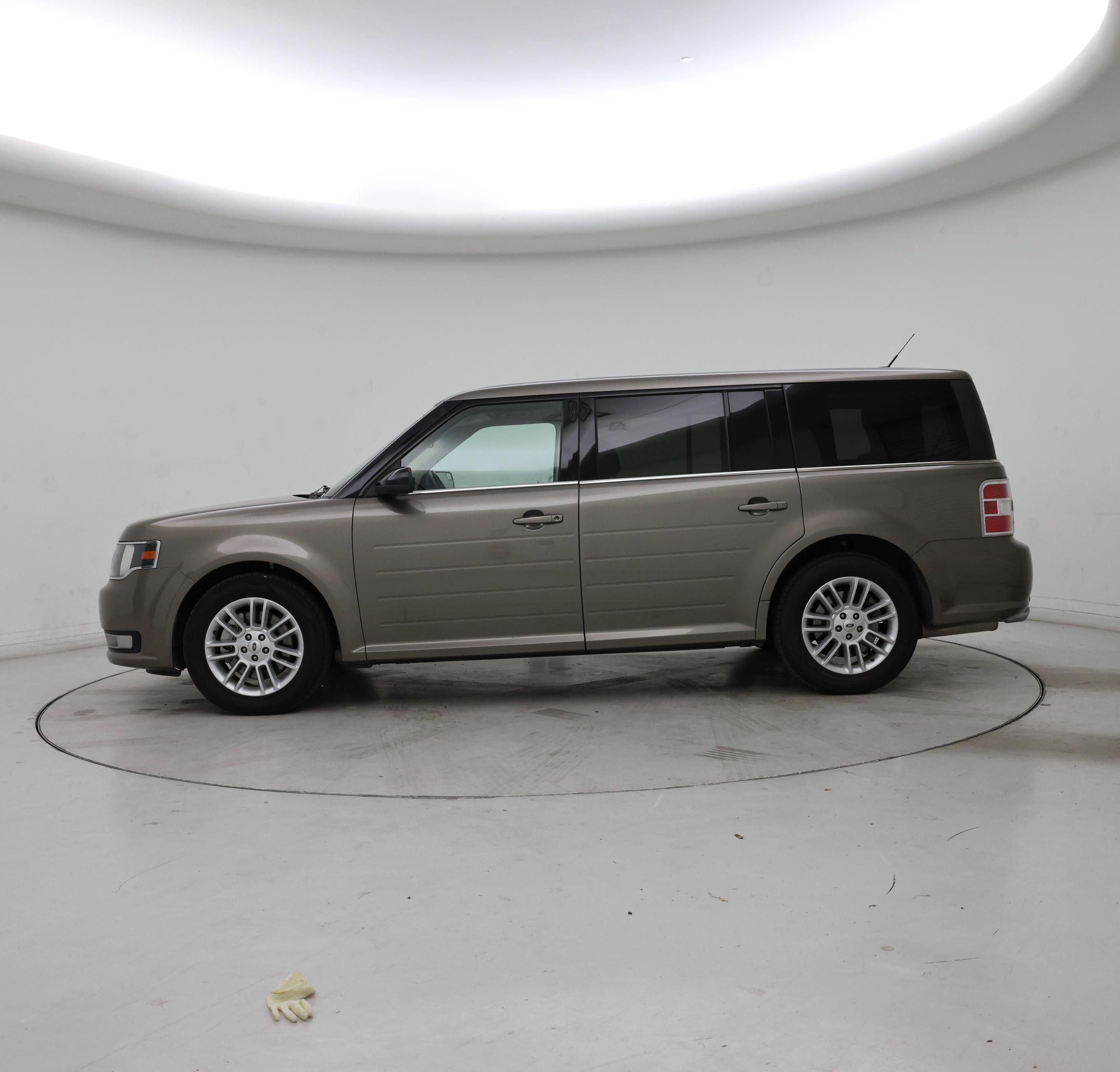 Thumbnail: 2014 Ford Flex - 3