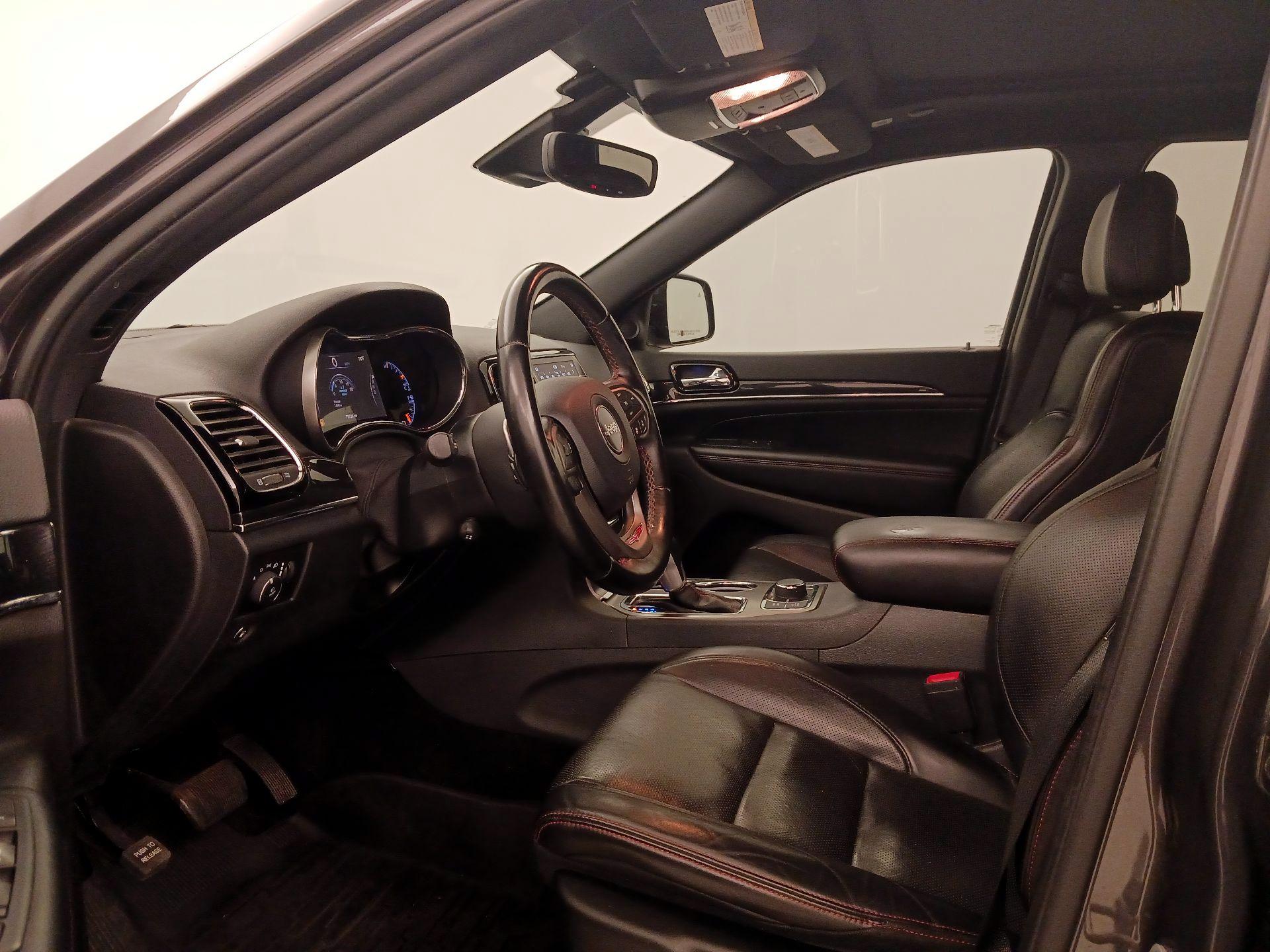 Thumbnail: 2020 Jeep Grand Cherokee - 11