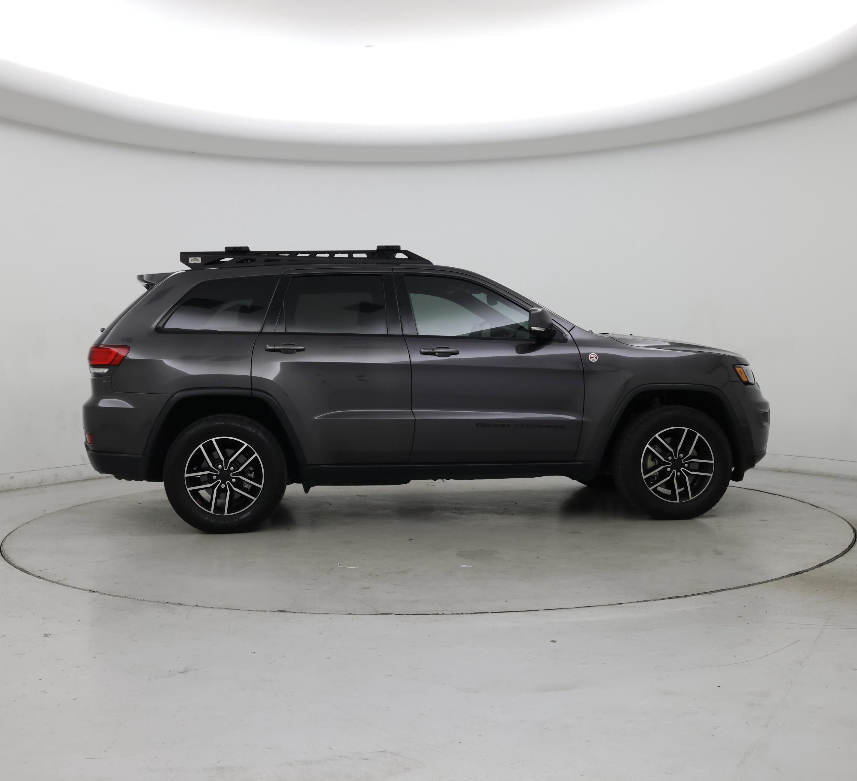 Thumbnail: 2020 Jeep Grand Cherokee - 7