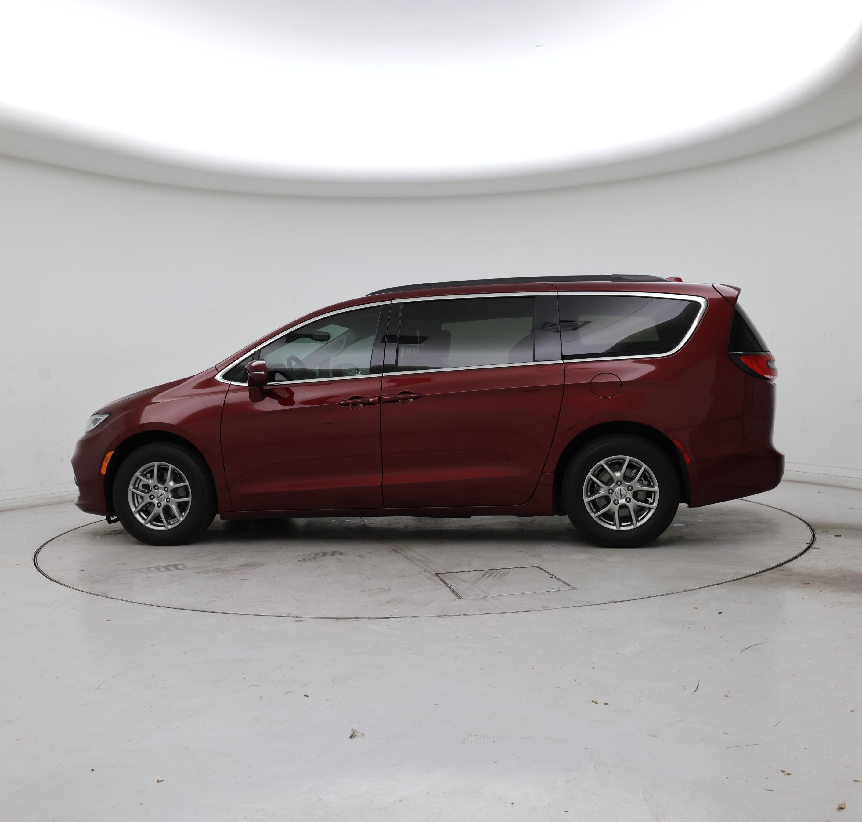 Thumbnail: 2021 Chrysler Pacifica - 3