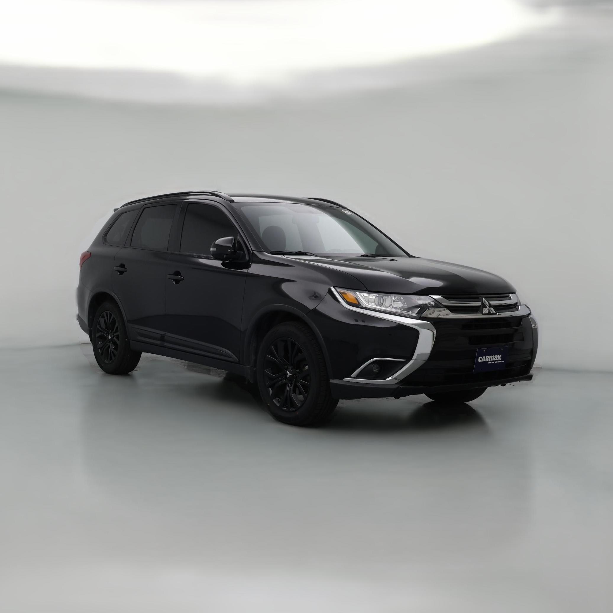 Thumbnail: 2018 Mitsubishi Outlander - 1