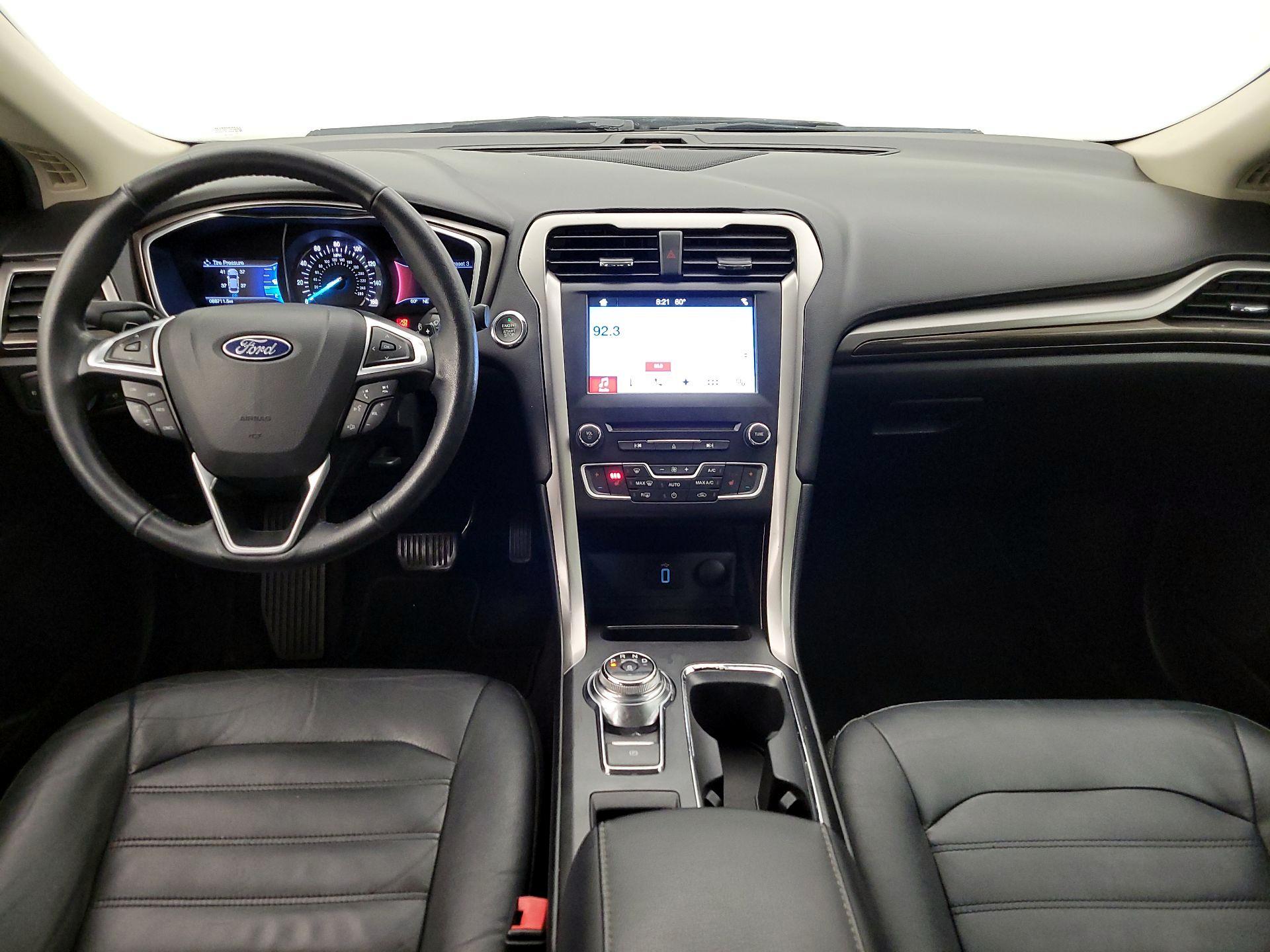 Thumbnail: 2017 Ford Fusion - 9