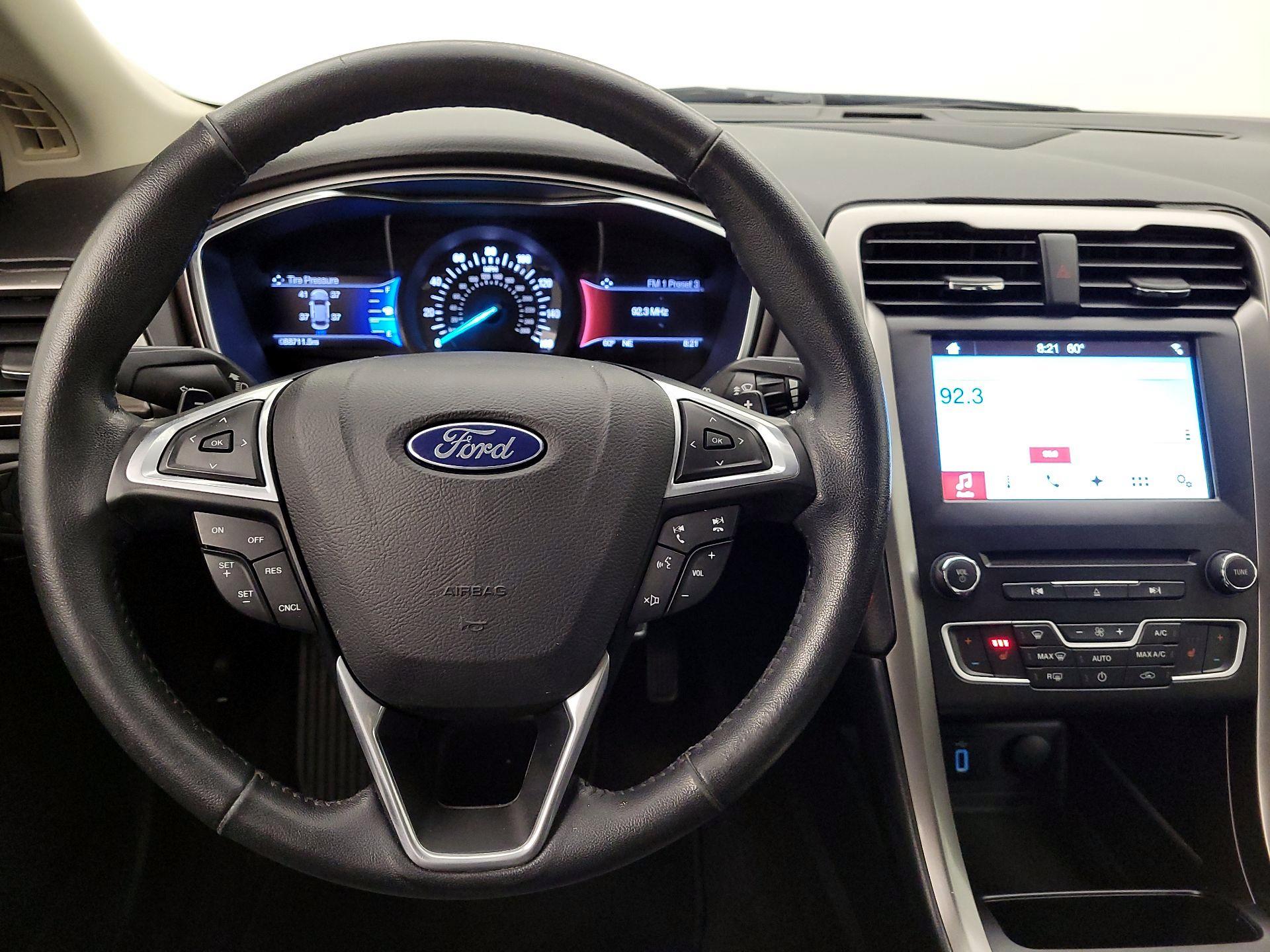Thumbnail: 2017 Ford Fusion - 10