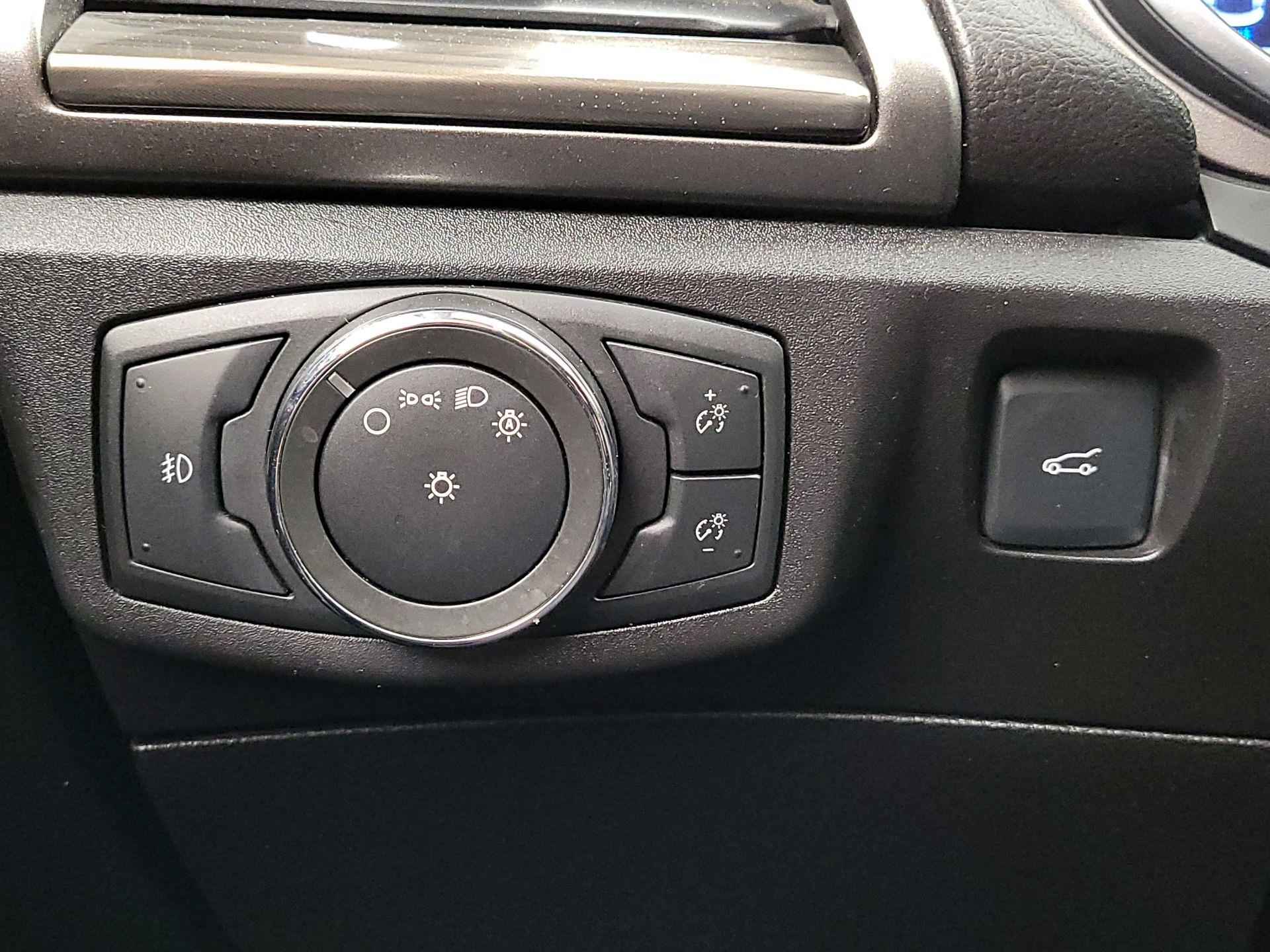 Thumbnail: 2017 Ford Fusion - 13