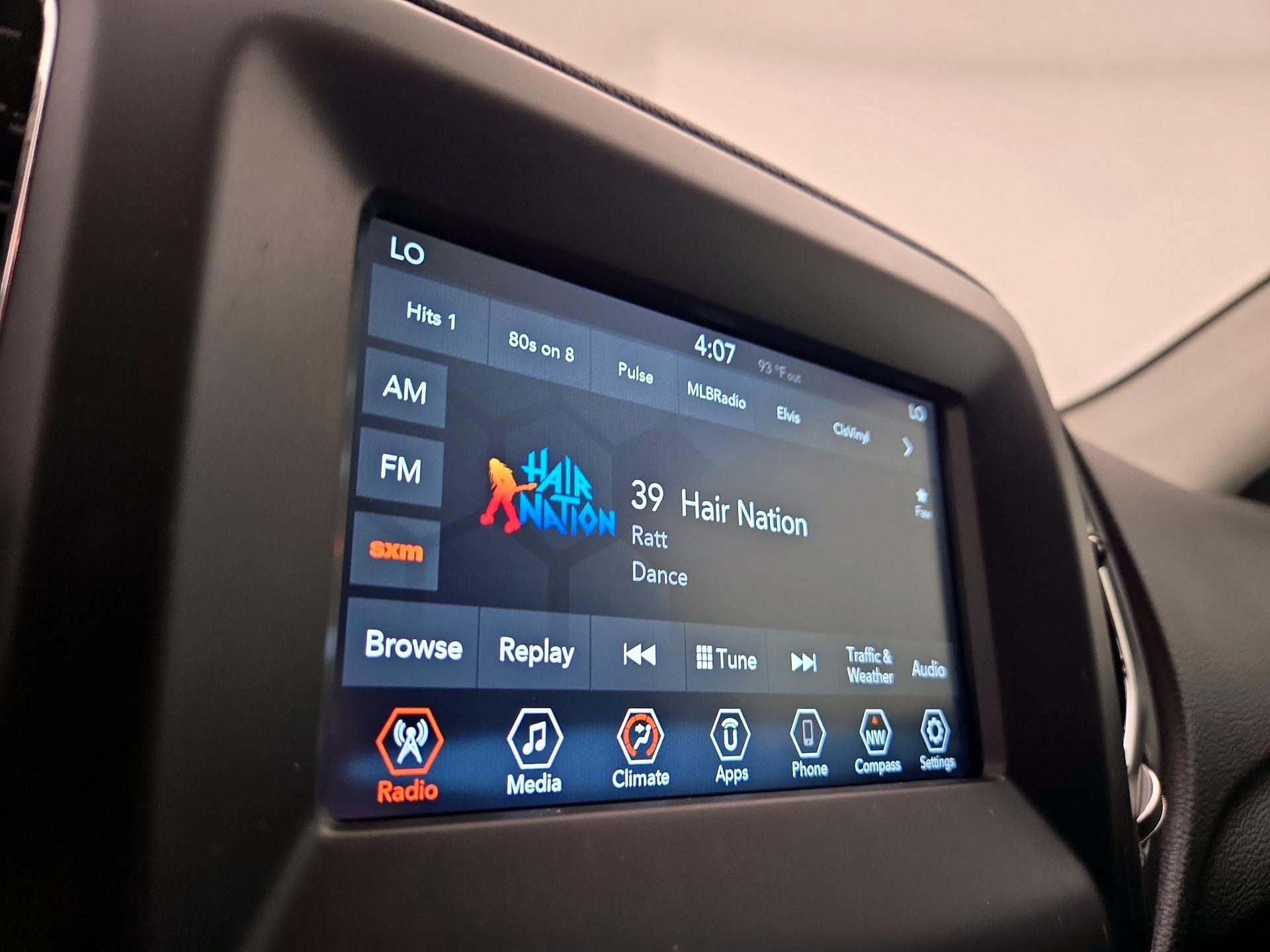 Thumbnail: 2020 Jeep Compass - 13