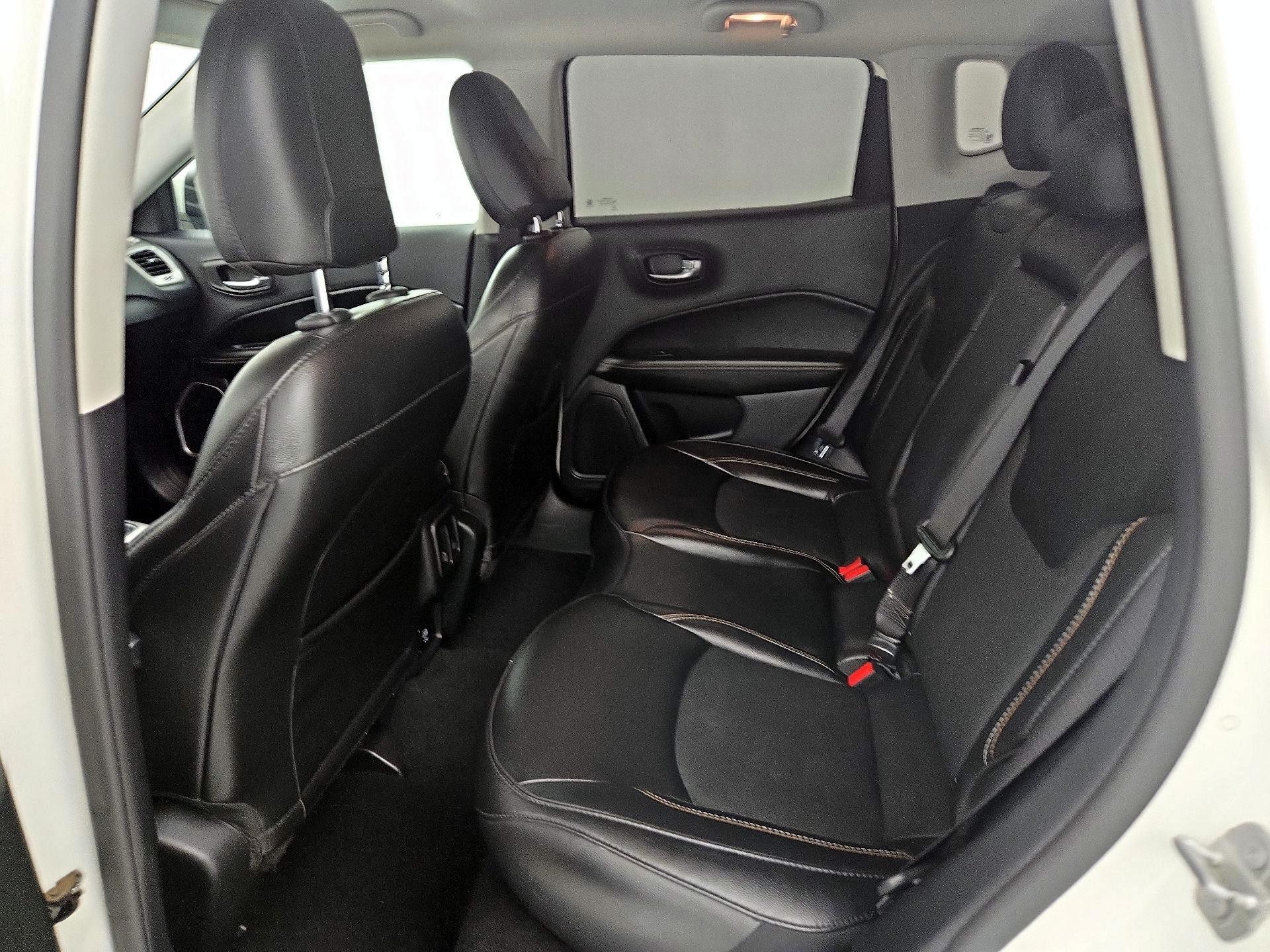 Thumbnail: 2020 Jeep Compass - 17