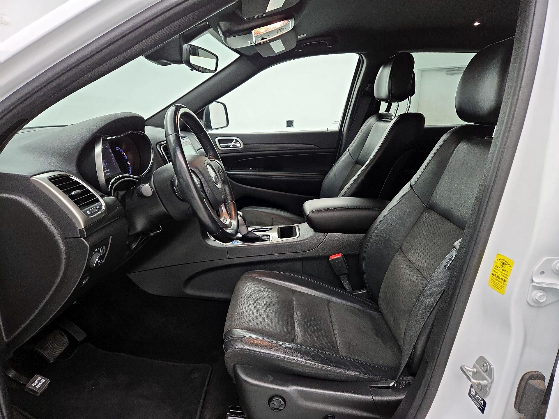 Thumbnail: 2021 Jeep Grand Cherokee - 9