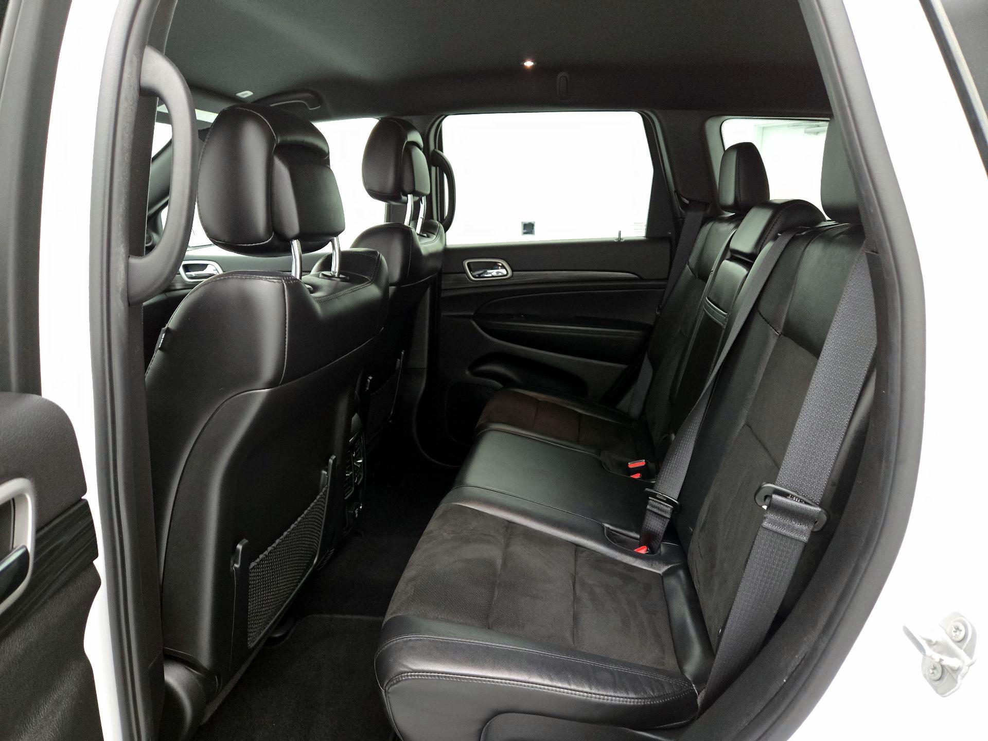 Thumbnail: 2021 Jeep Grand Cherokee - 18