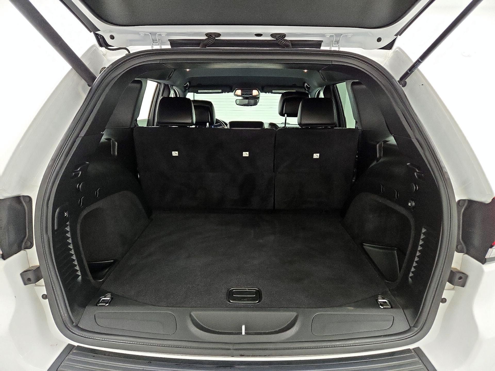 Thumbnail: 2021 Jeep Grand Cherokee - 20