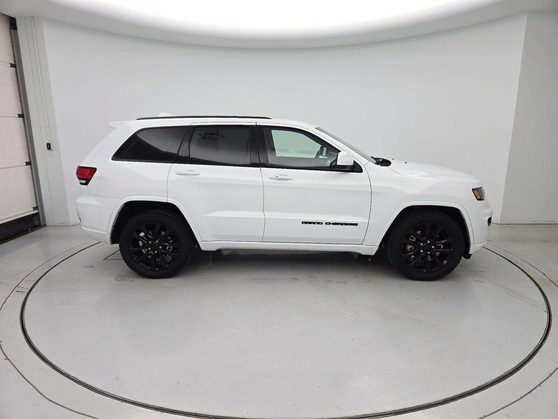 Thumbnail: 2021 Jeep Grand Cherokee - 4