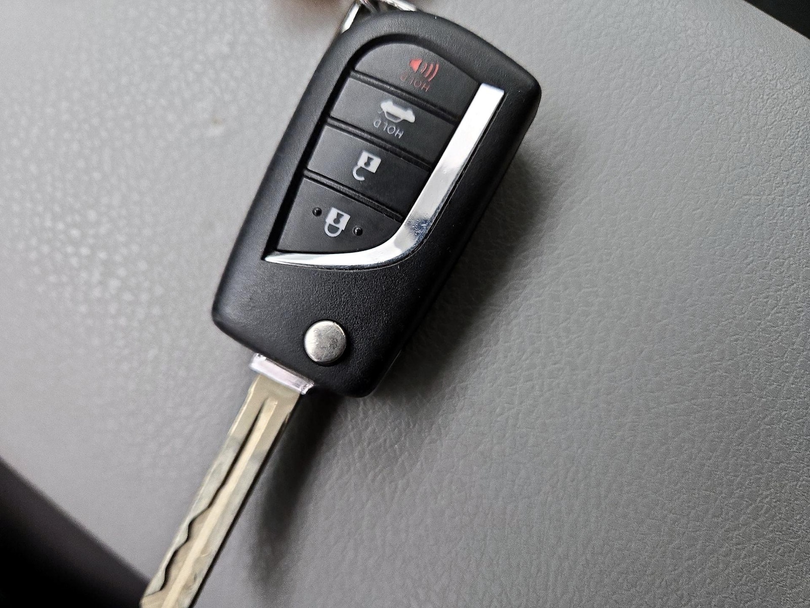 2023 Toyota Camry LE - Photo 21