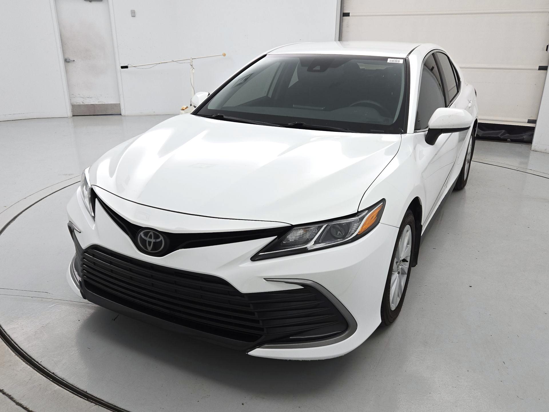 Thumbnail: 2023 Toyota Camry - 3