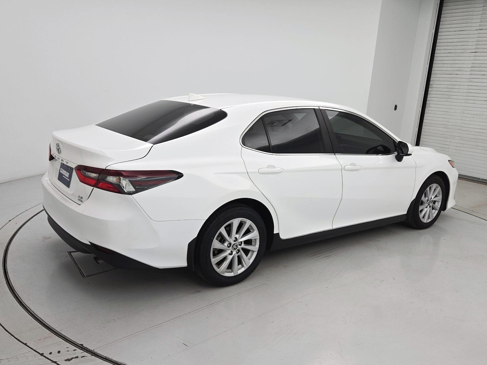 2023 Toyota Camry LE - Photo 5