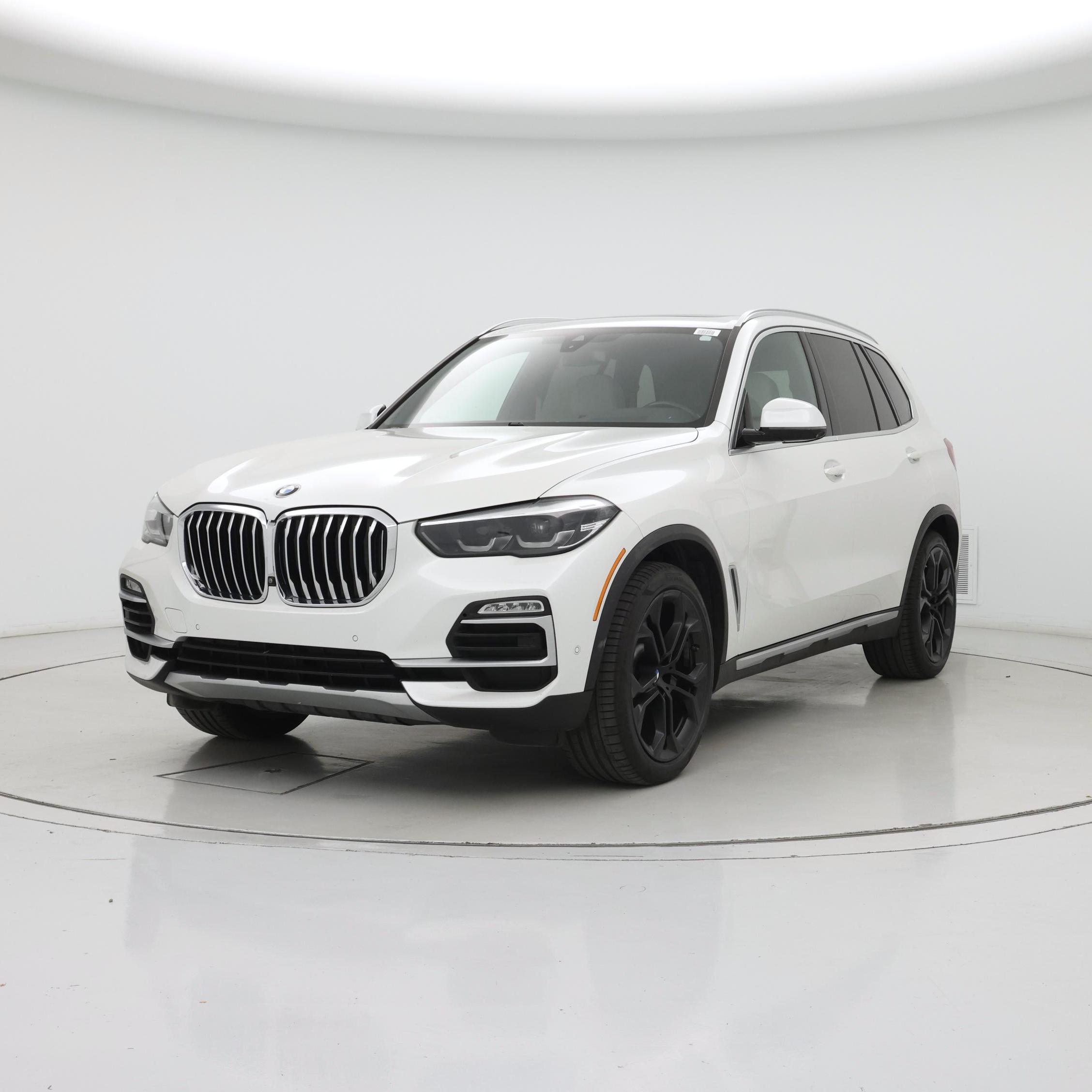 Thumbnail: 2021 BMW X5 - 4