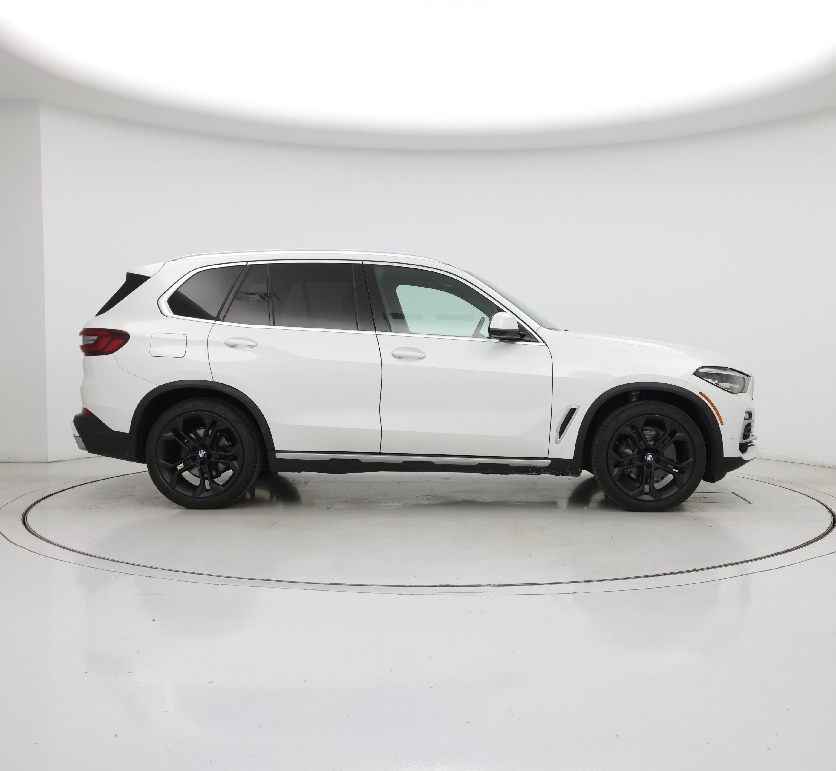 Thumbnail: 2021 BMW X5 - 7