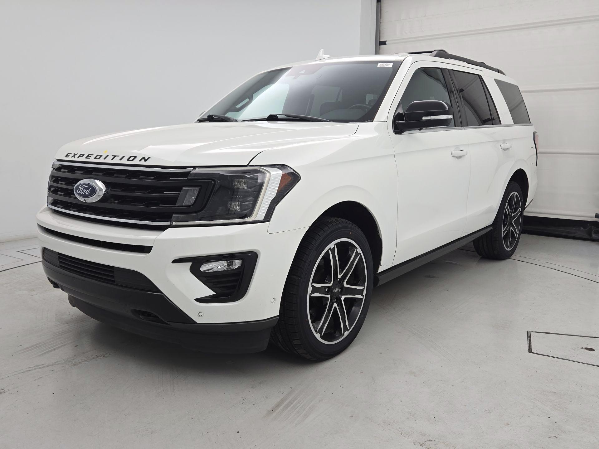 Thumbnail: 2020 Ford Expedition - 3
