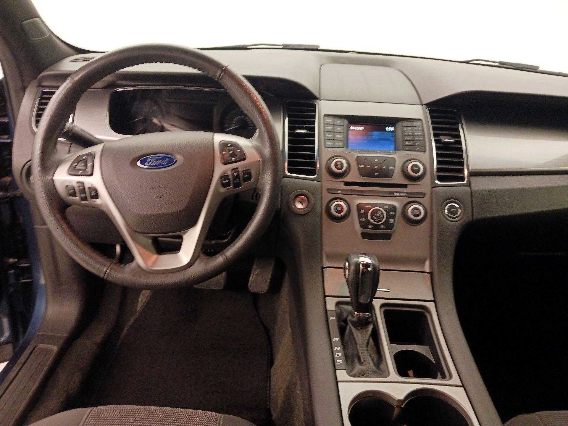 Thumbnail: 2018 Ford Taurus - 9