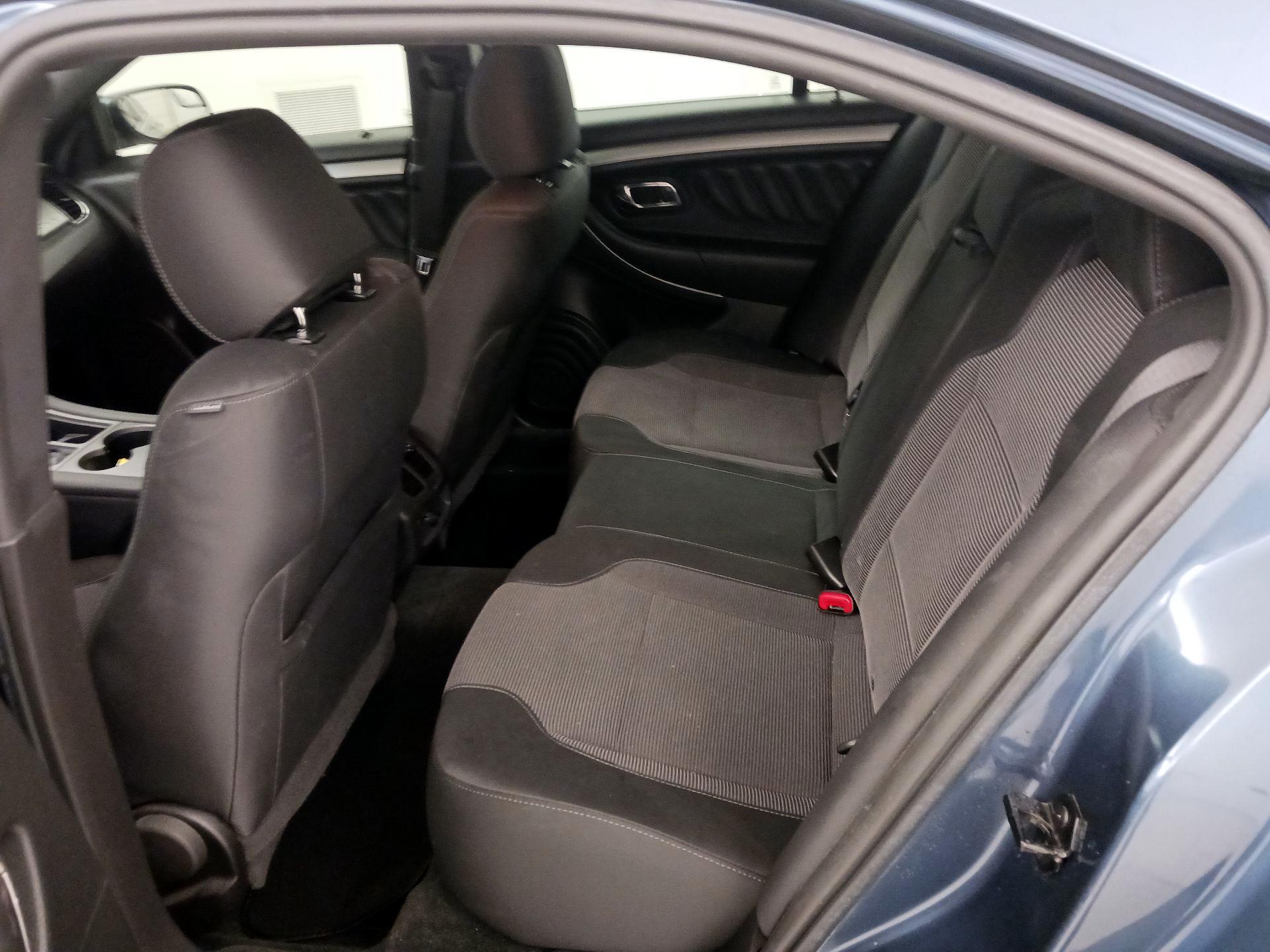 Thumbnail: 2018 Ford Taurus - 19
