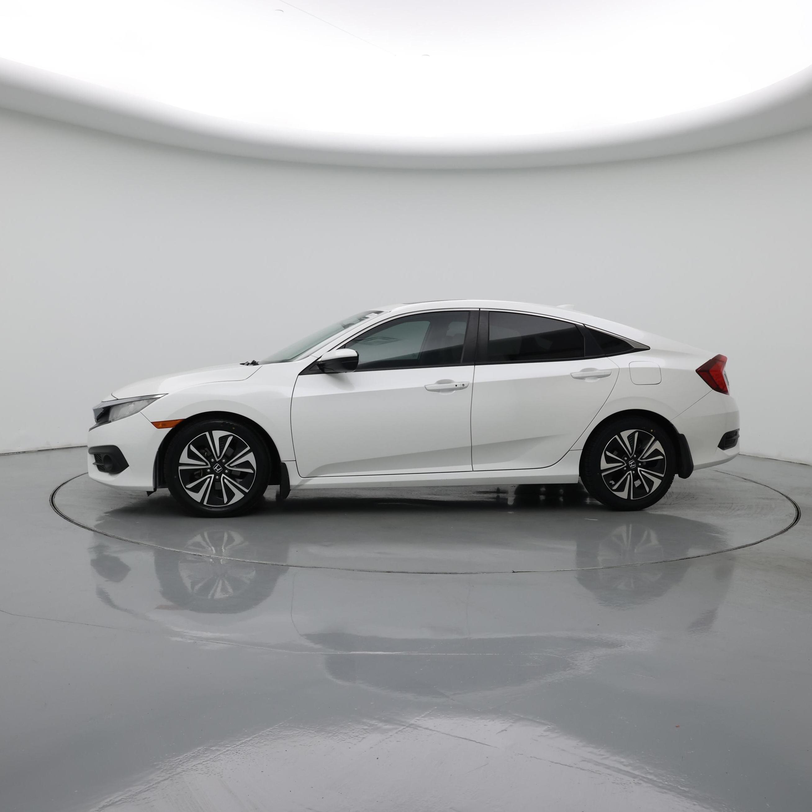 Thumbnail: 2017 Honda Civic - 3