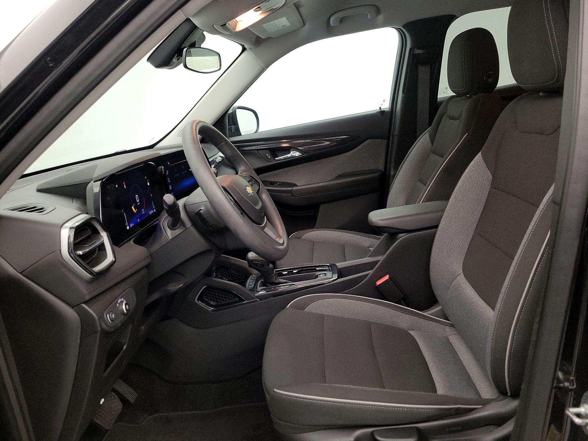 Thumbnail: 2025 Chevrolet TrailBlazer - 11