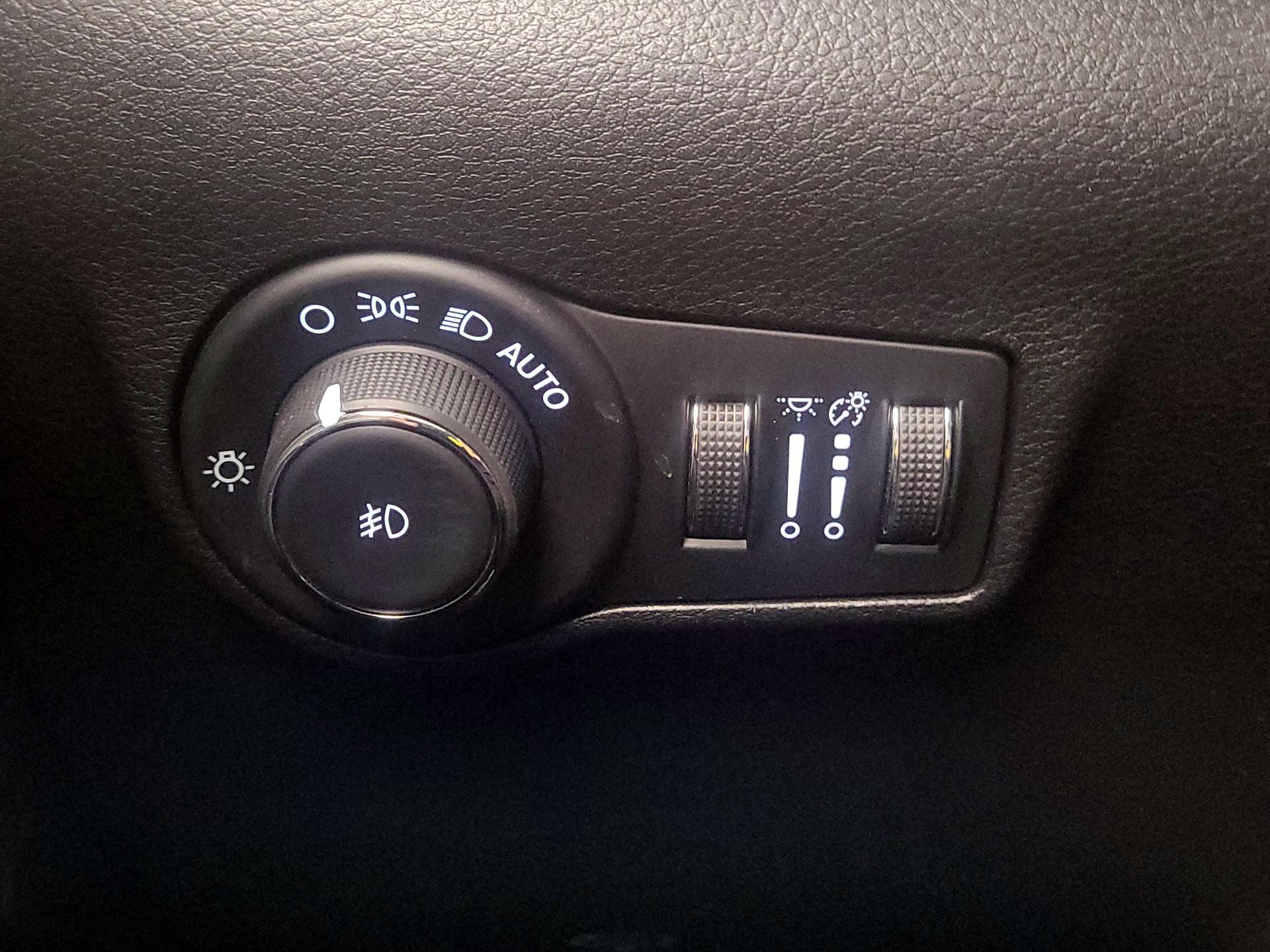 Thumbnail: 2025 Jeep Compass - 13