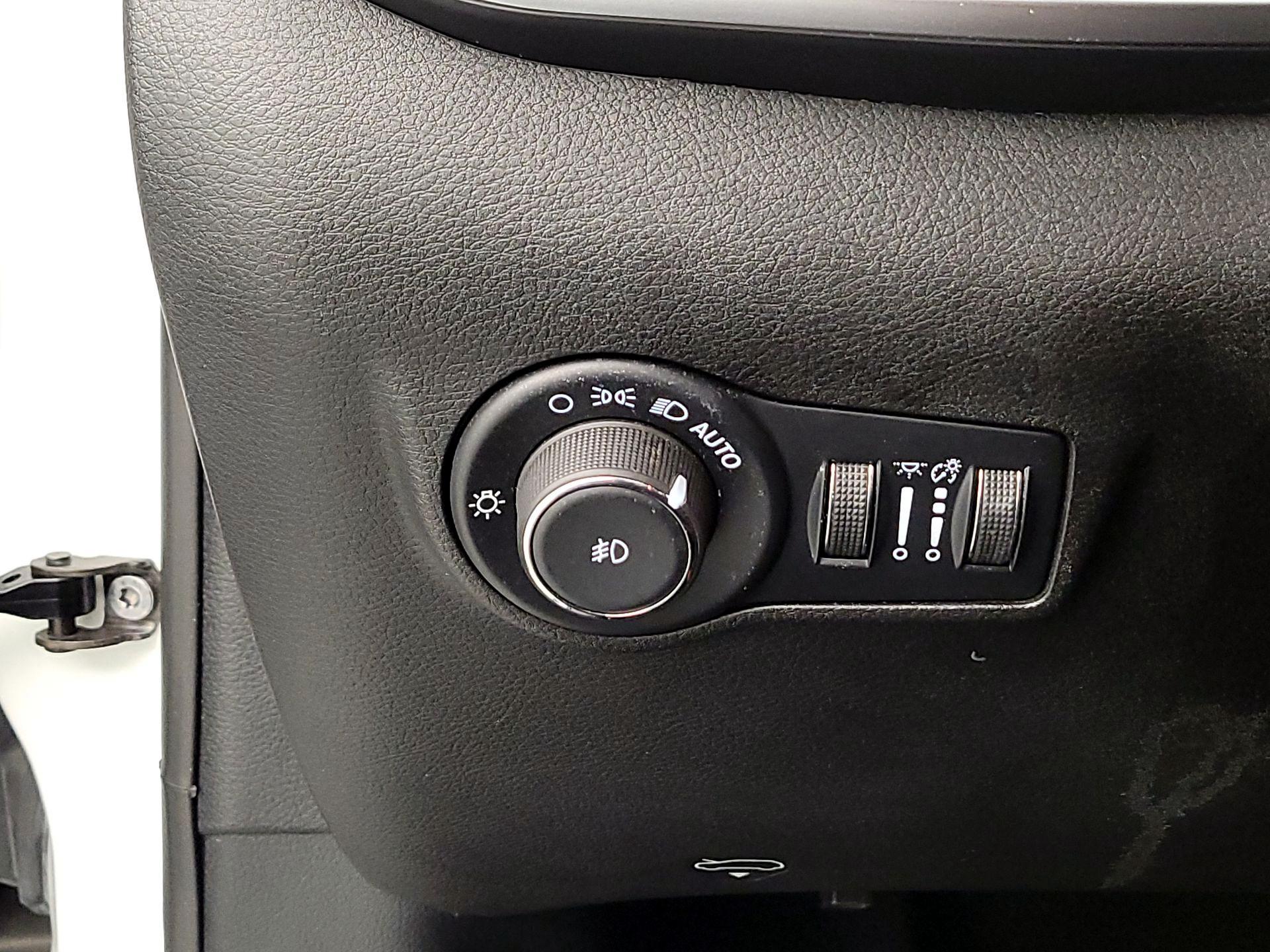 Thumbnail: 2025 Jeep Compass - 13