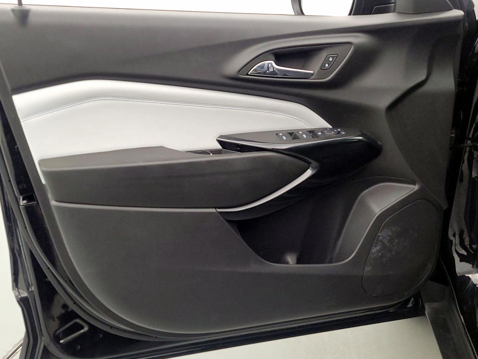 Thumbnail: 2025 Chevrolet Trax - 12