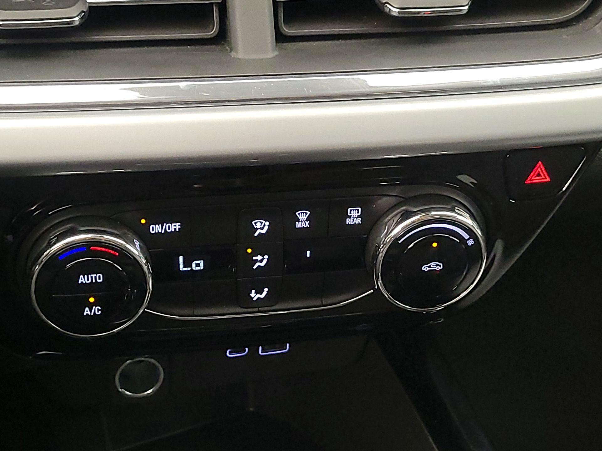 Thumbnail: 2025 Chevrolet Trax - 16