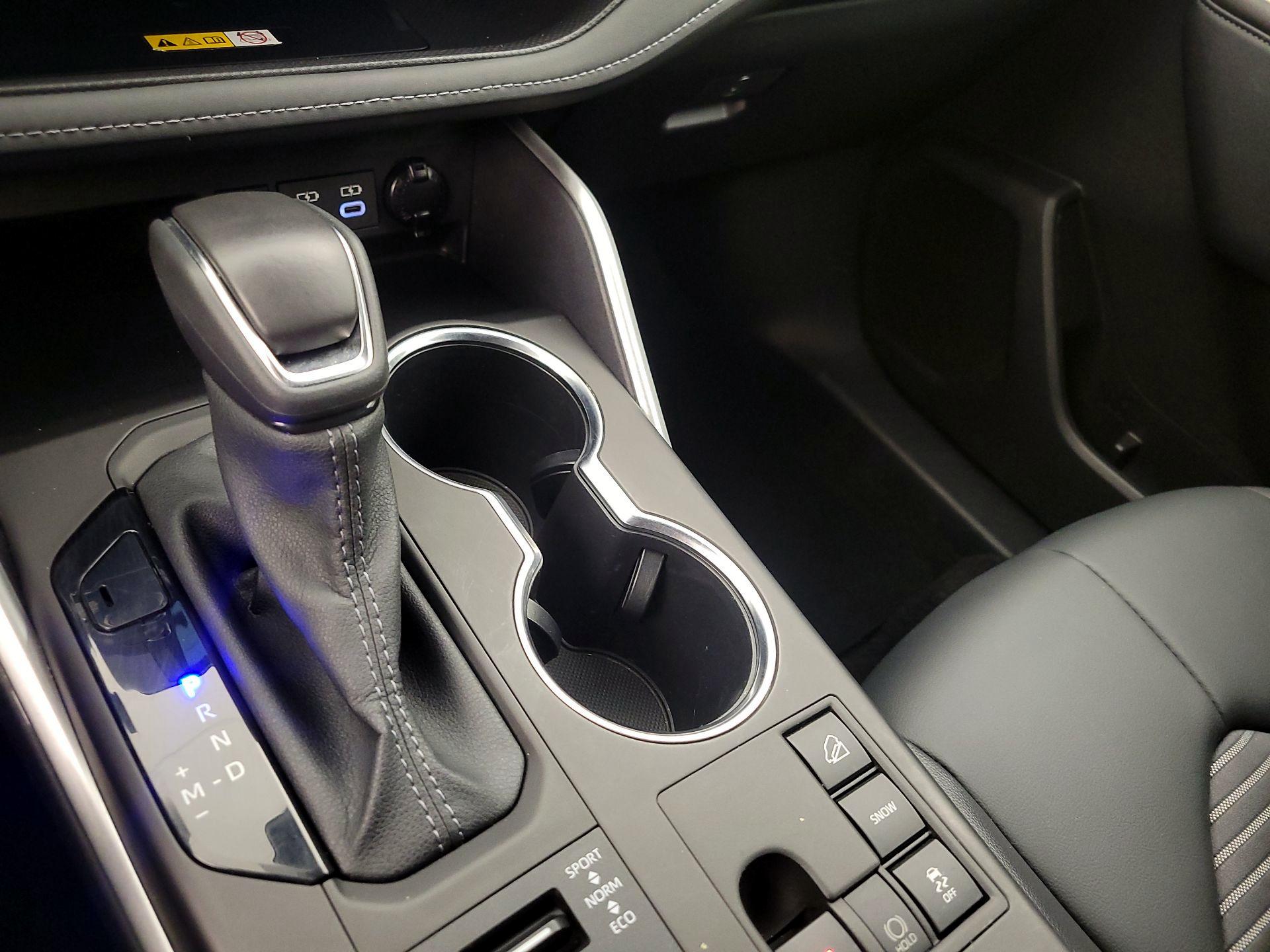 Thumbnail: 2025 Toyota Highlander - 17