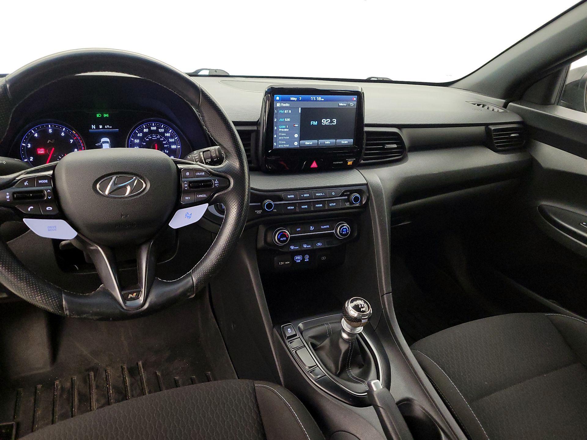 Thumbnail: 2020 Hyundai Veloster - 9