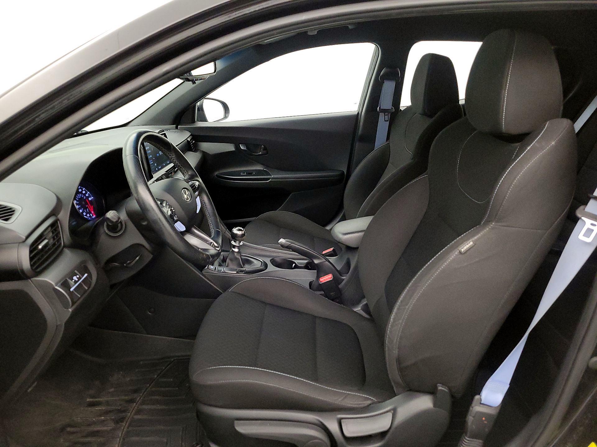 Thumbnail: 2020 Hyundai Veloster - 11