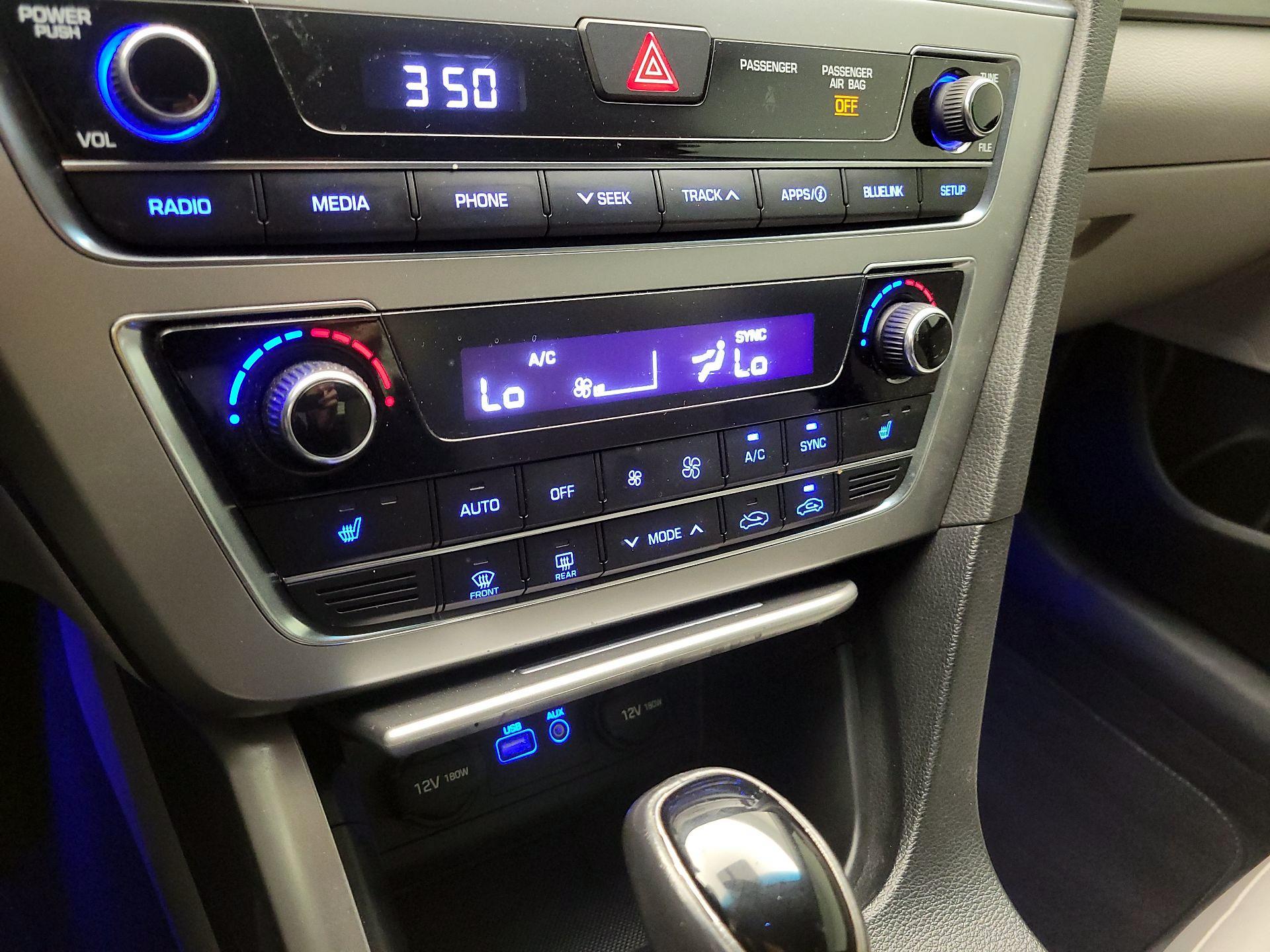 Thumbnail: 2016 Hyundai Sonata - 16