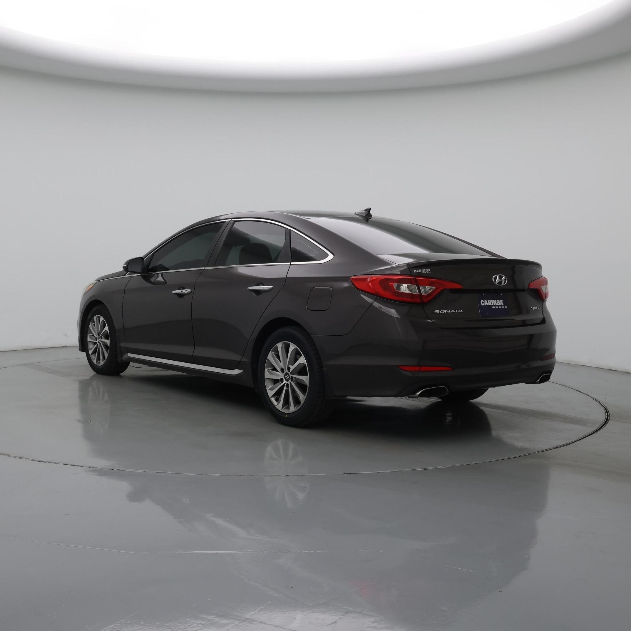 Thumbnail: 2016 Hyundai Sonata - 2
