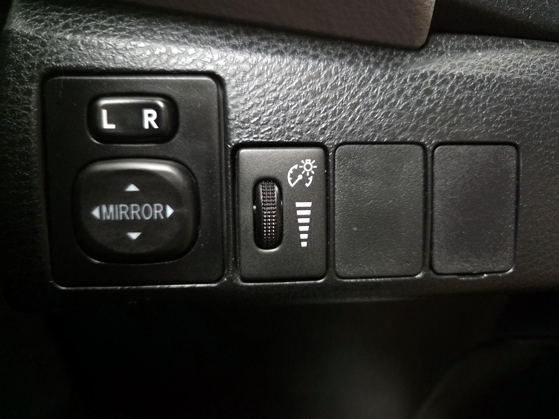 Thumbnail: 2014 Toyota Corolla - 11