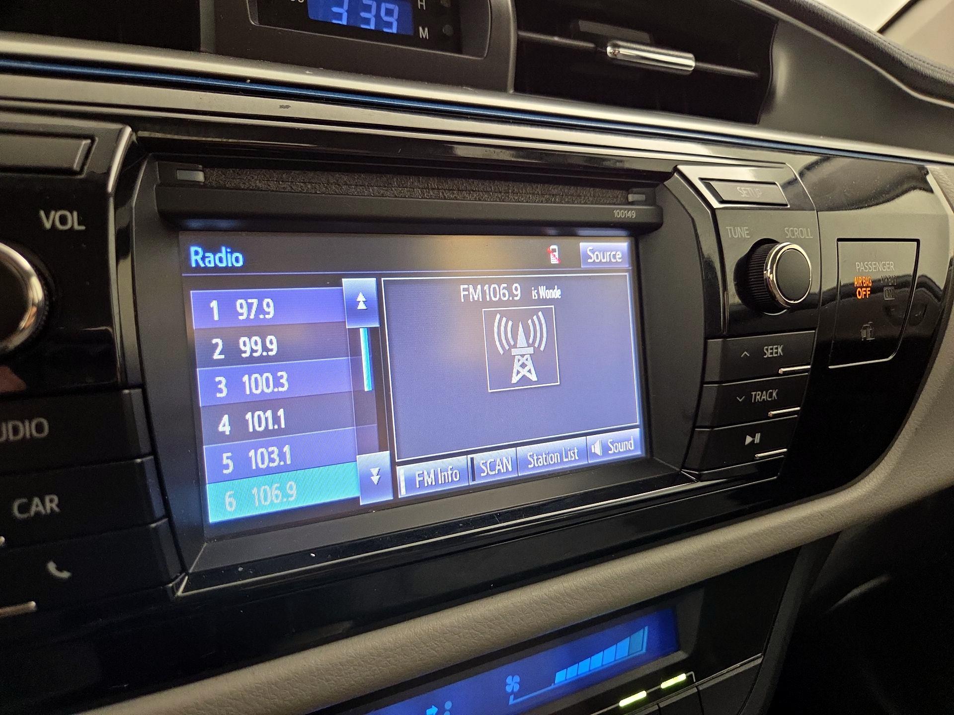 Thumbnail: 2014 Toyota Corolla - 13